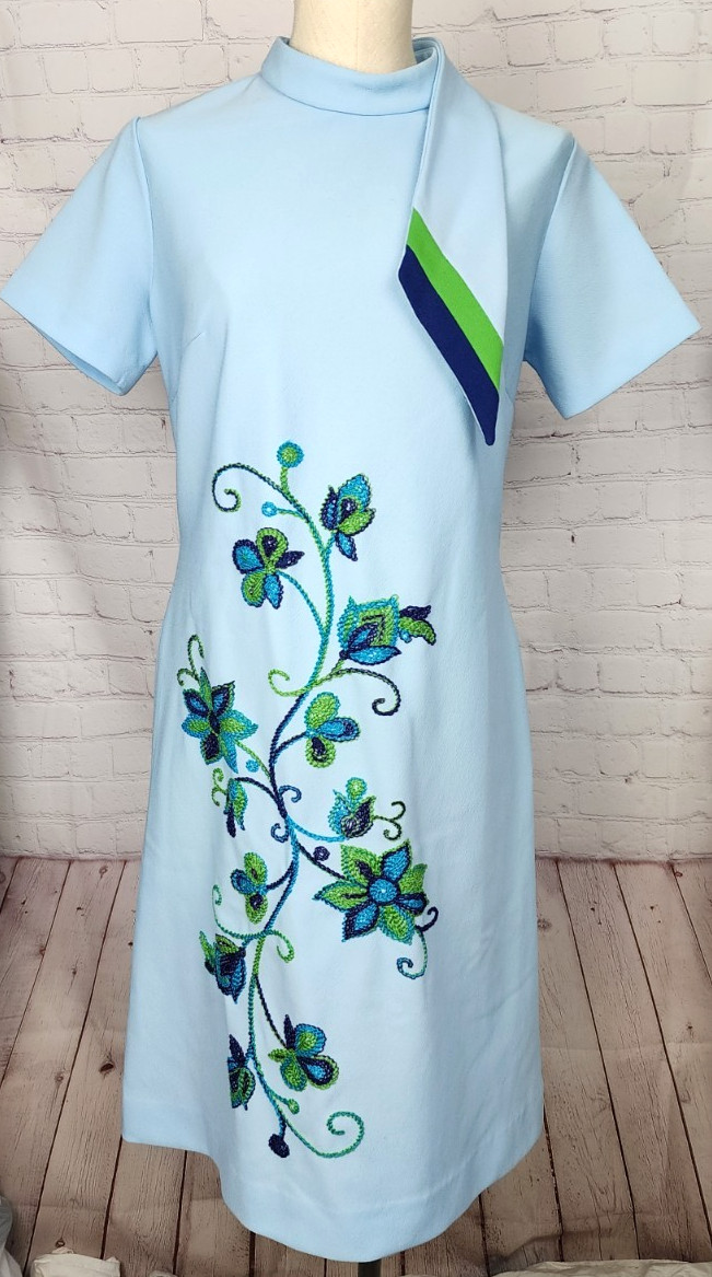 Vintage 60’s Toni Todd Shift Dress MOD Embroidery Neck Scarf Mid Century Size L