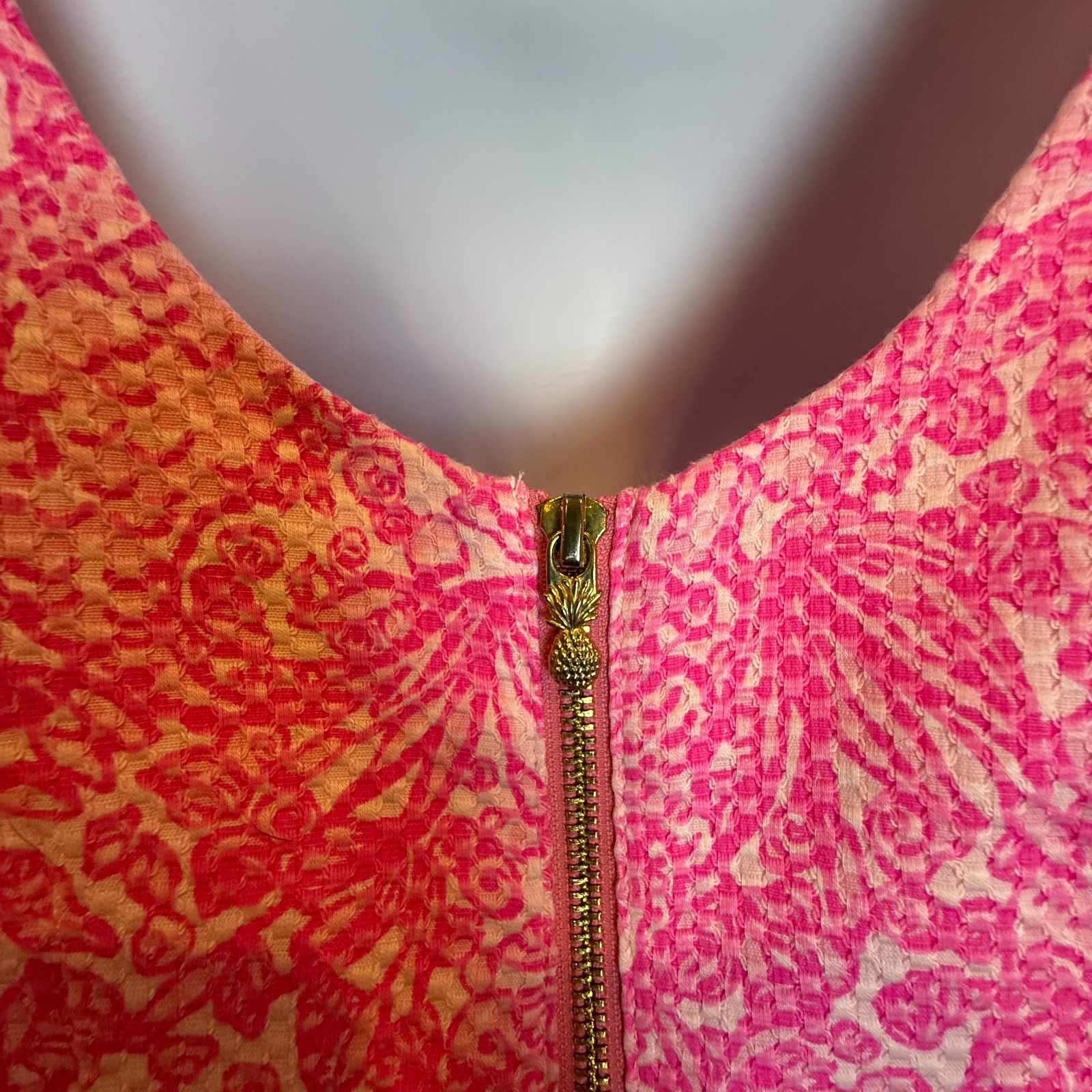 Lilly Pulitzer Pink Textured Floral Shift Dress Women’s Size 6 Sleeveless Zip Ba