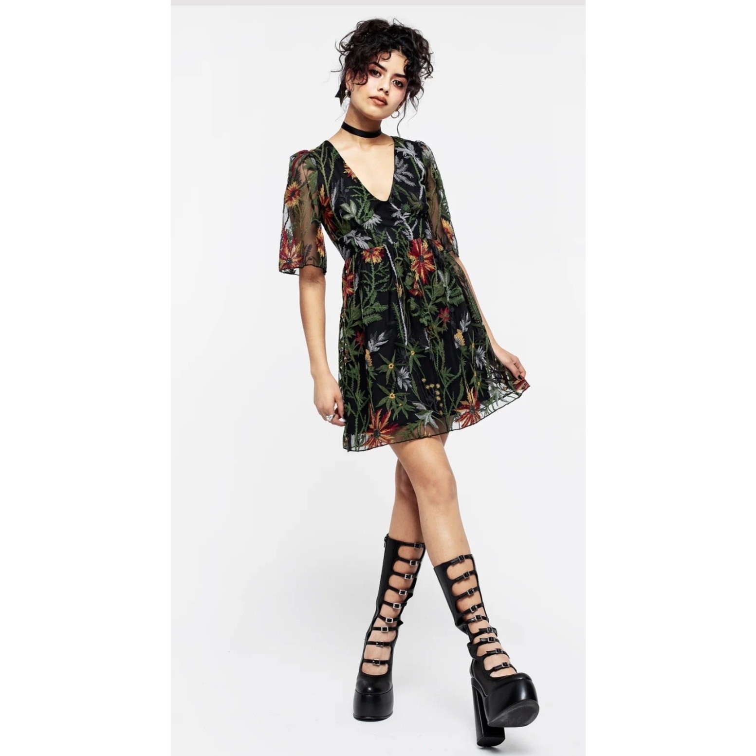 DISTURBIA NWT Wildflower Embroidered Floral Boho Goth Mesh Mini Dress Sz US 8