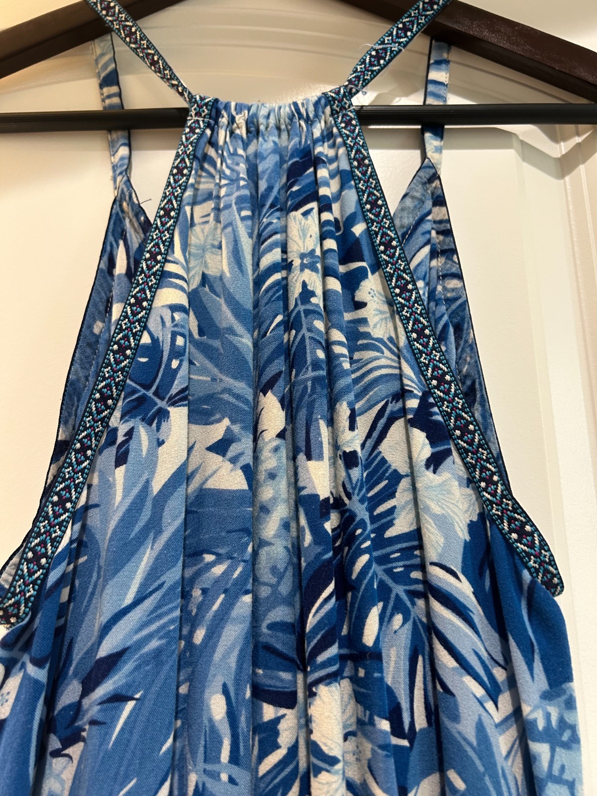 America & Beyond Maxi Sleeveless Dress Size M Pre-Owned – Good Condition