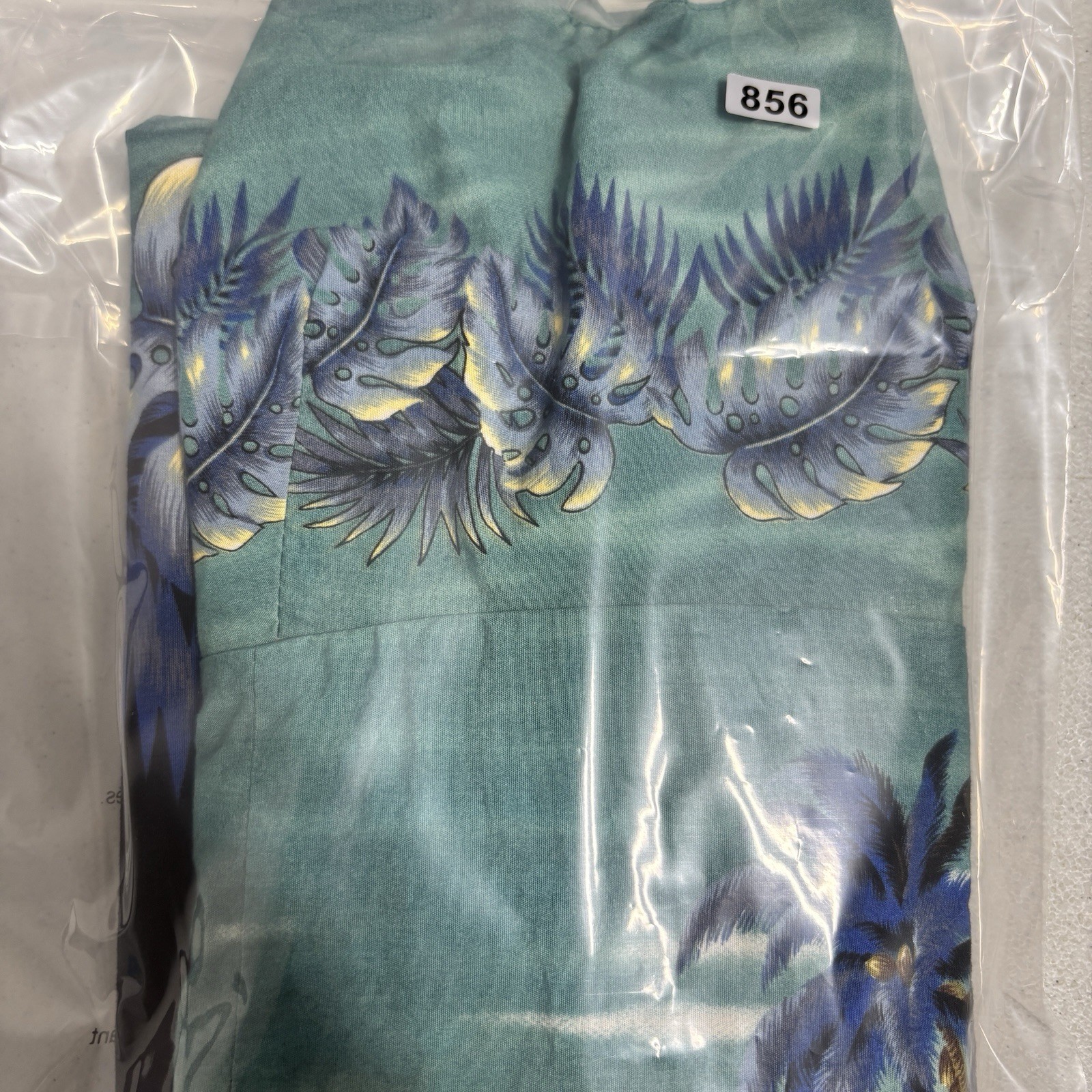 Royal Creations Hawaiian Halter Dress M Scenic Tropical Print Made in Hawaii