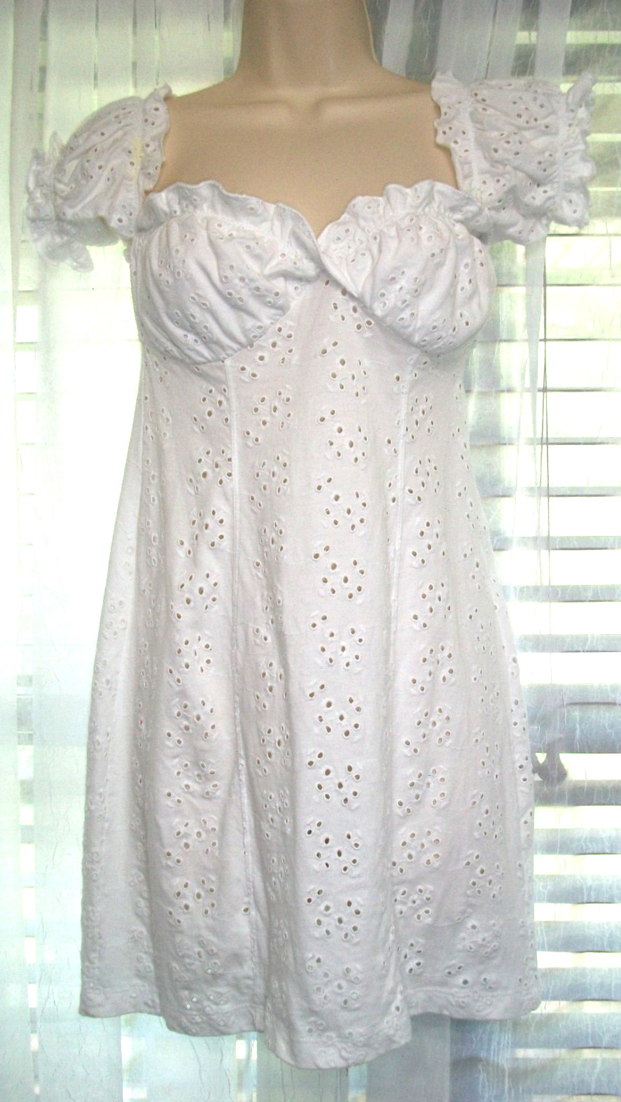 NWT ASOS SZ 4 WHITE COTTON EYELET MINI DRESS BABYDOLL COUNTRY CHIC SUNDRESS~