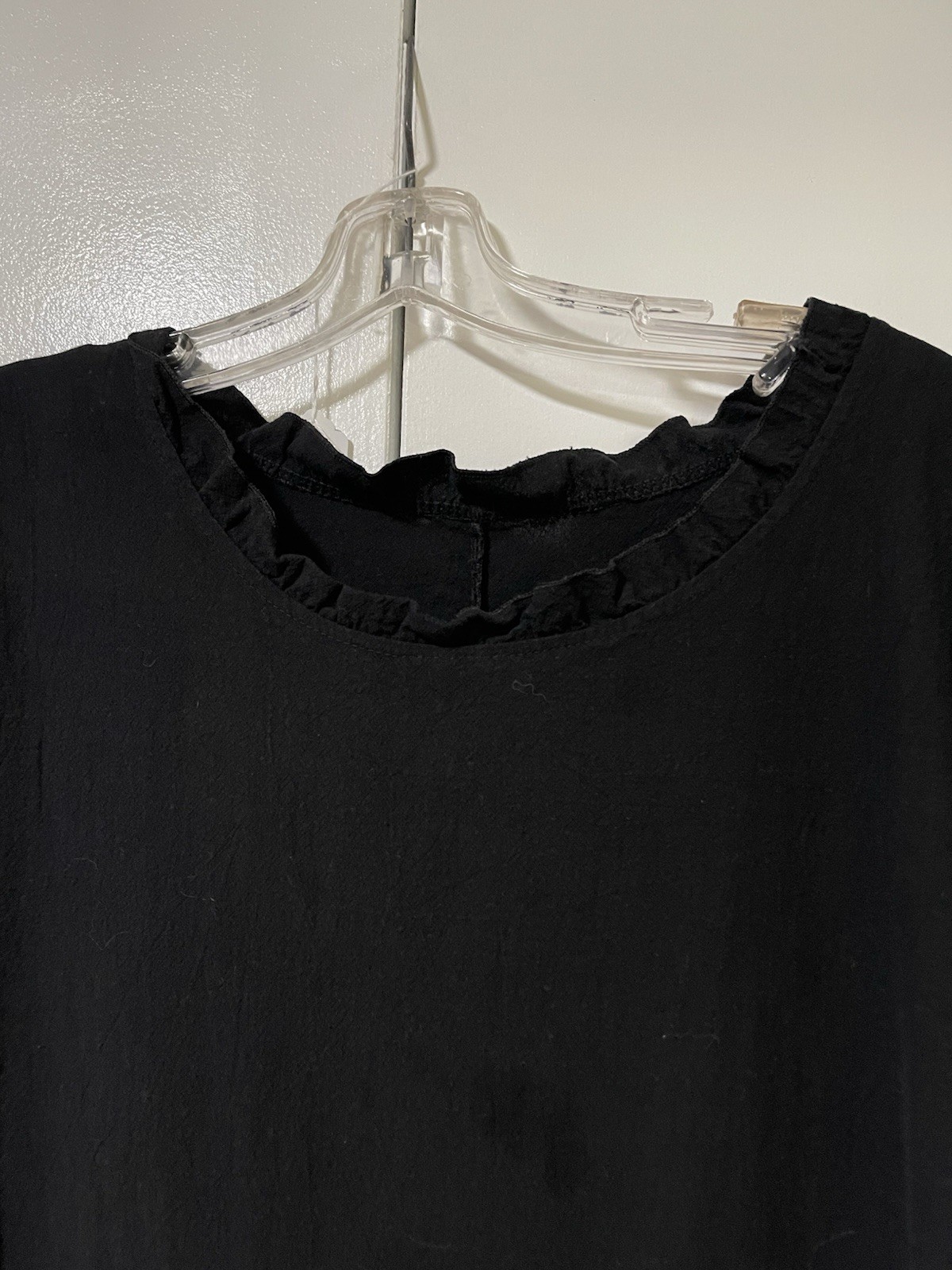 Black Dress with Ruffle Trim Size 3X and POCKETS and Feels Like Linen