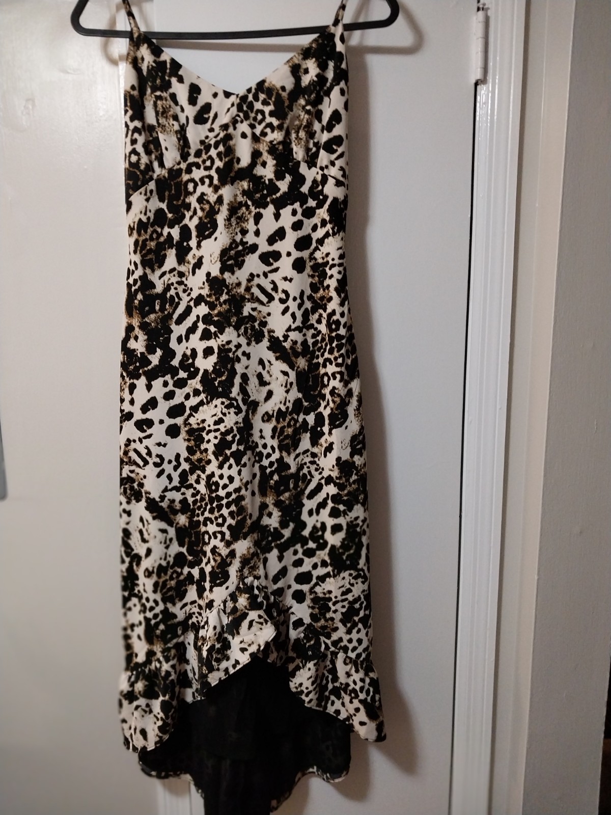 Betsey Johnson Slip Style Dress Snow Leopard Charmeuse High Low Women’s Size 8