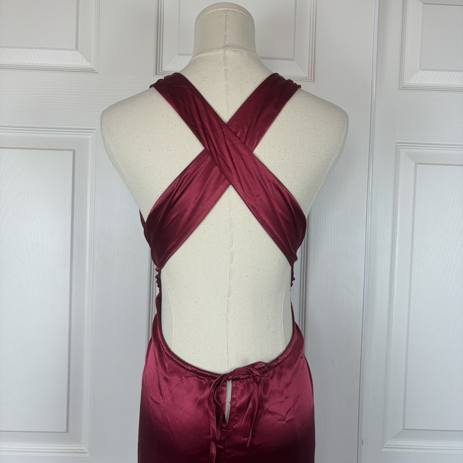 GLNEGE Burgundy Backless Satin Maxi Cross back Prom Formal Dress Size S NWT