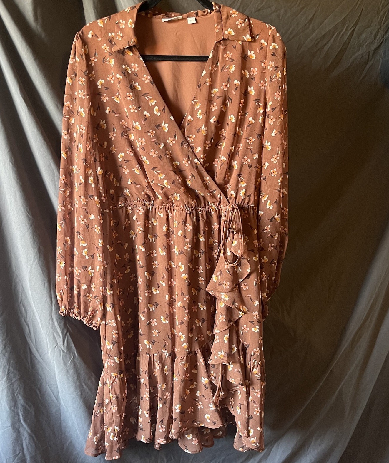 Eva Mendes NY&Co M Floral Wrap Dress Ruffle Tie Puffy Sleeve Spring Wedding