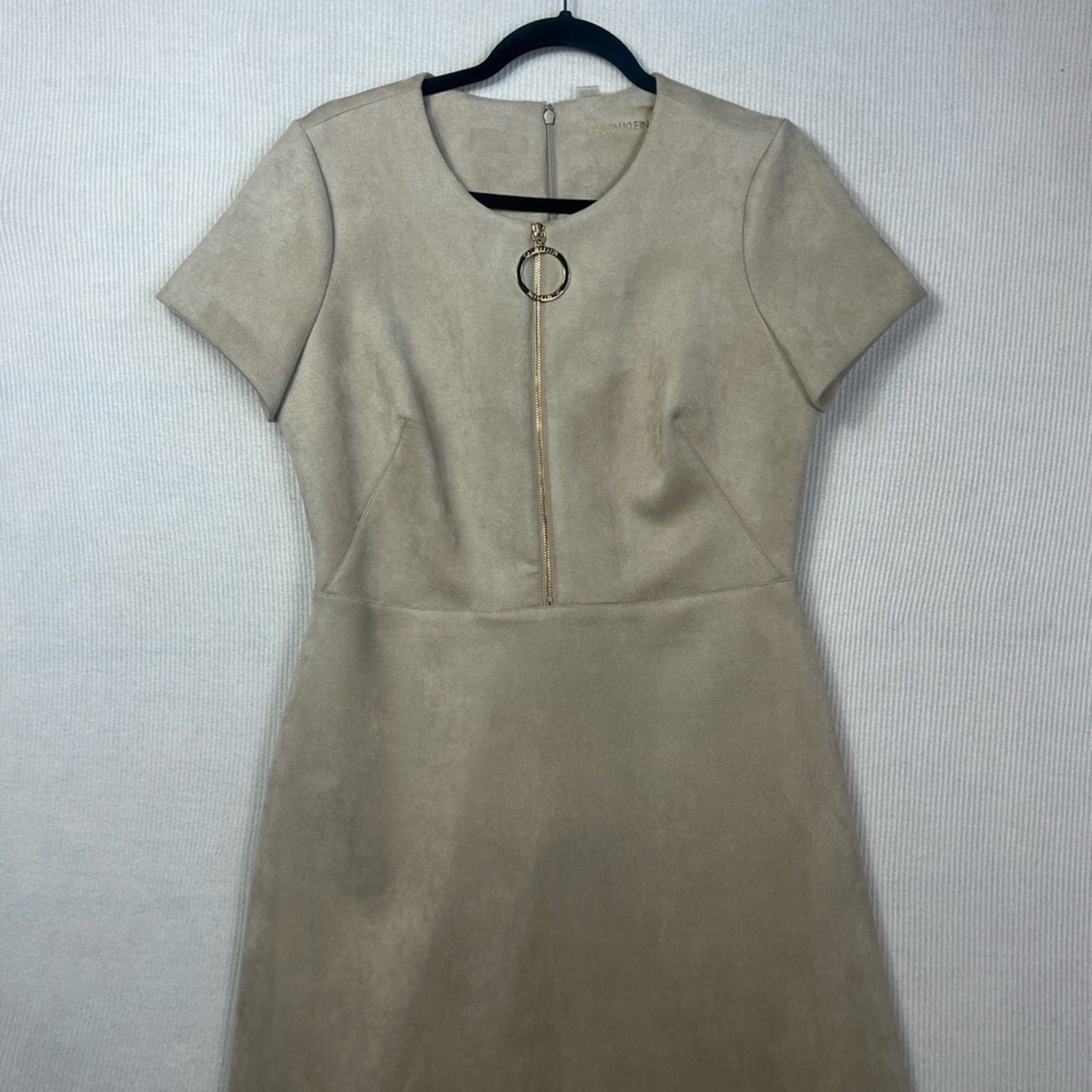 Calvin Klein Size 10 Faux Suede Sheath Dress Front Zipper Logo Pull Short Sleeve