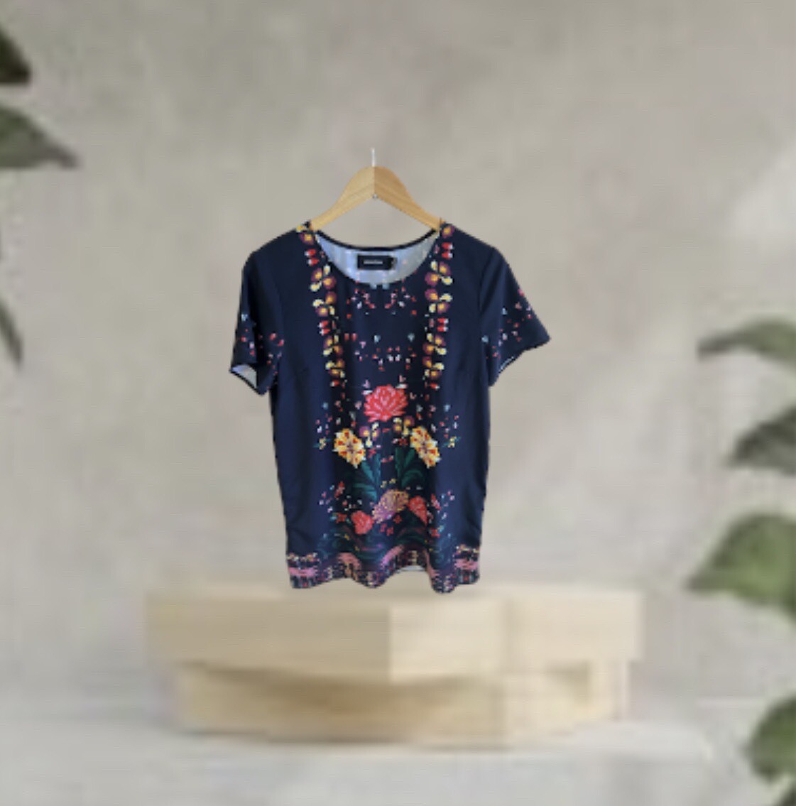 MINK PINK Wisdom Tee Short Sleeve Shift Dress black floral Size M Bohemian Boho