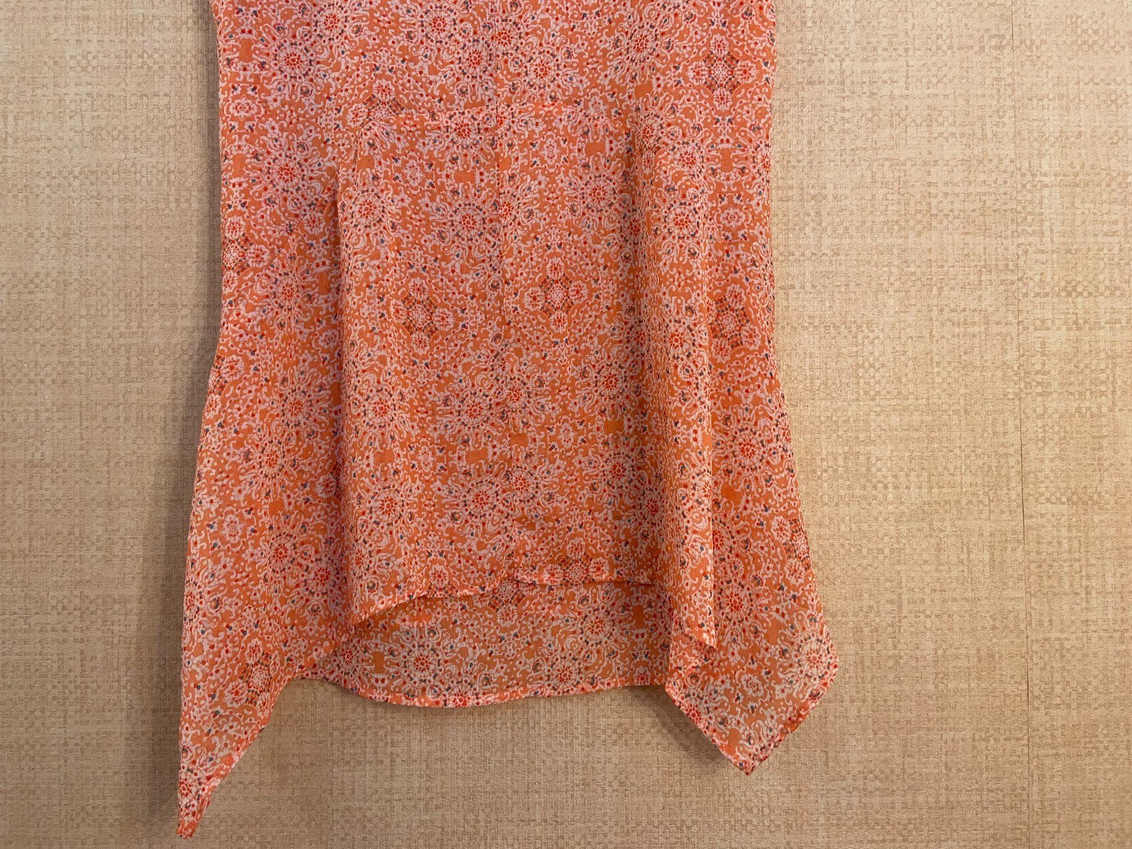 Fever sleeveless A-line shift short dress size M apricot with geometric print