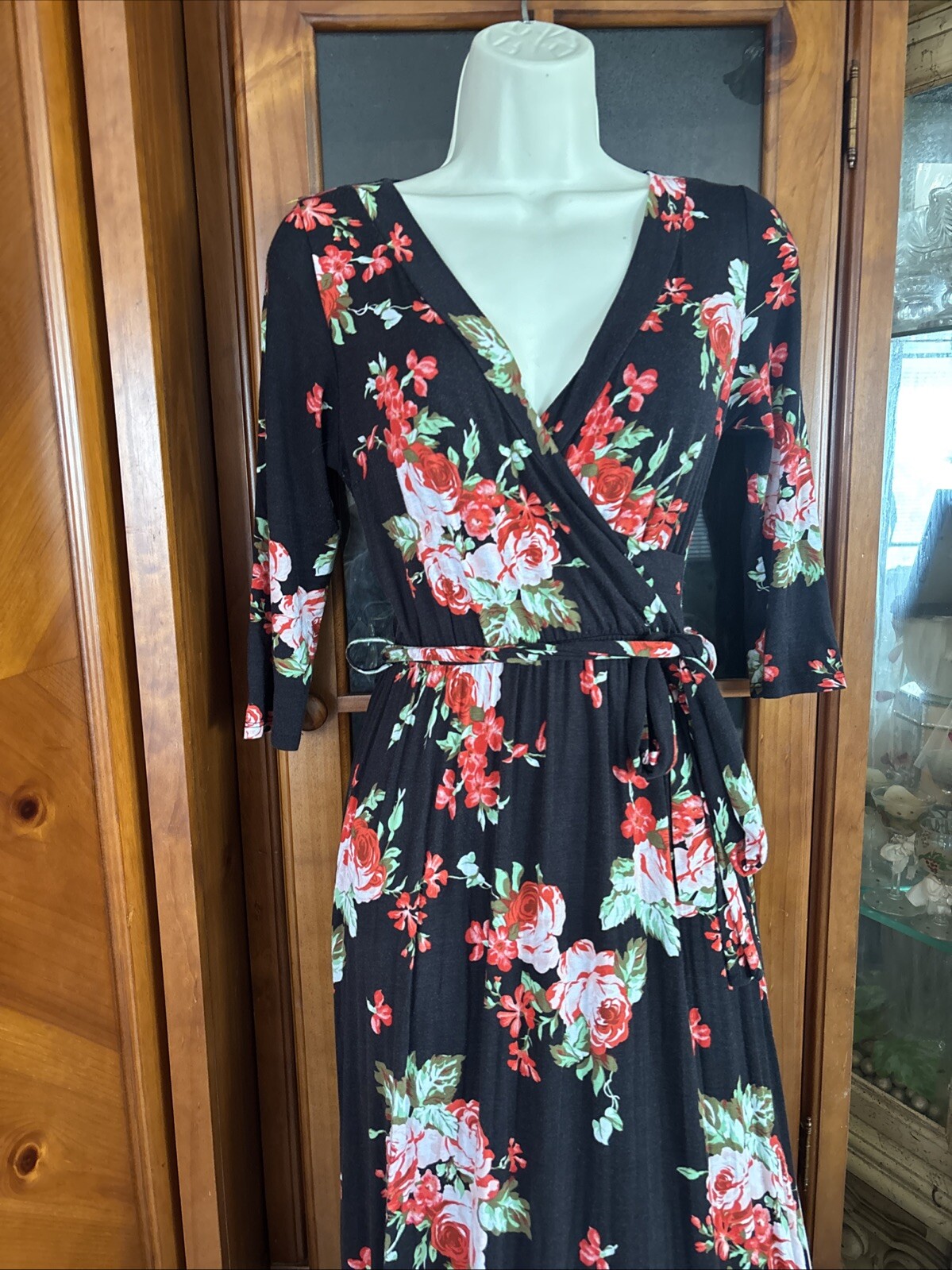 W,Wanna B,faux wrap dress,maxi,black,red roses,szS,green leaves,3/4 sleeves,New
