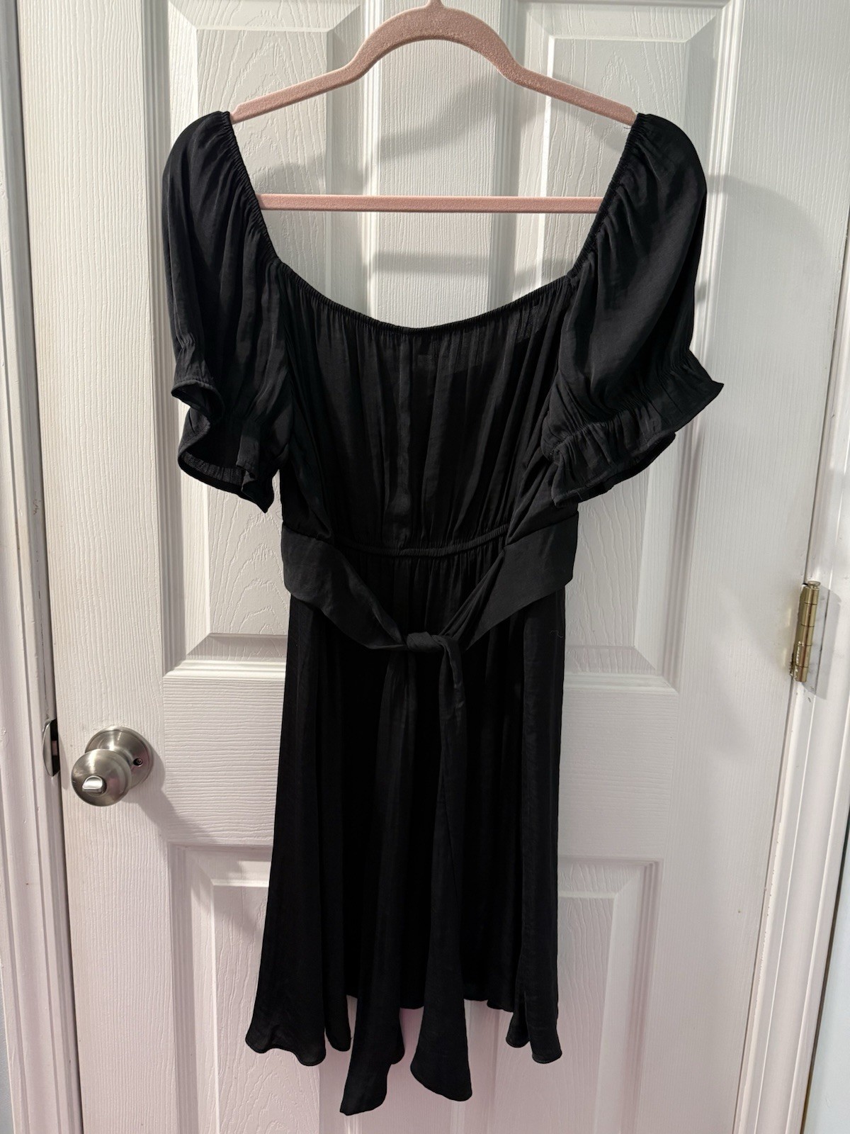 mi ami for francesca’s Black Ruffle Sleeve A-Line Dress Scoop Neck Size L