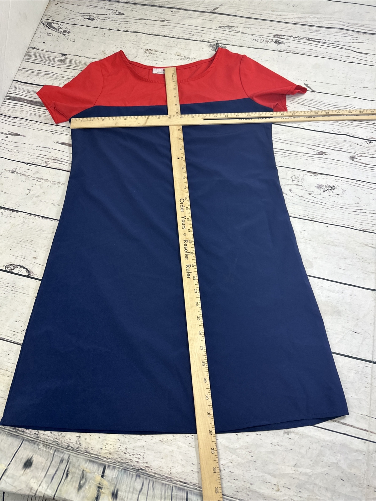 White Plum Dress Medium Red Blue Color Block Shift Mod Short Sleeve