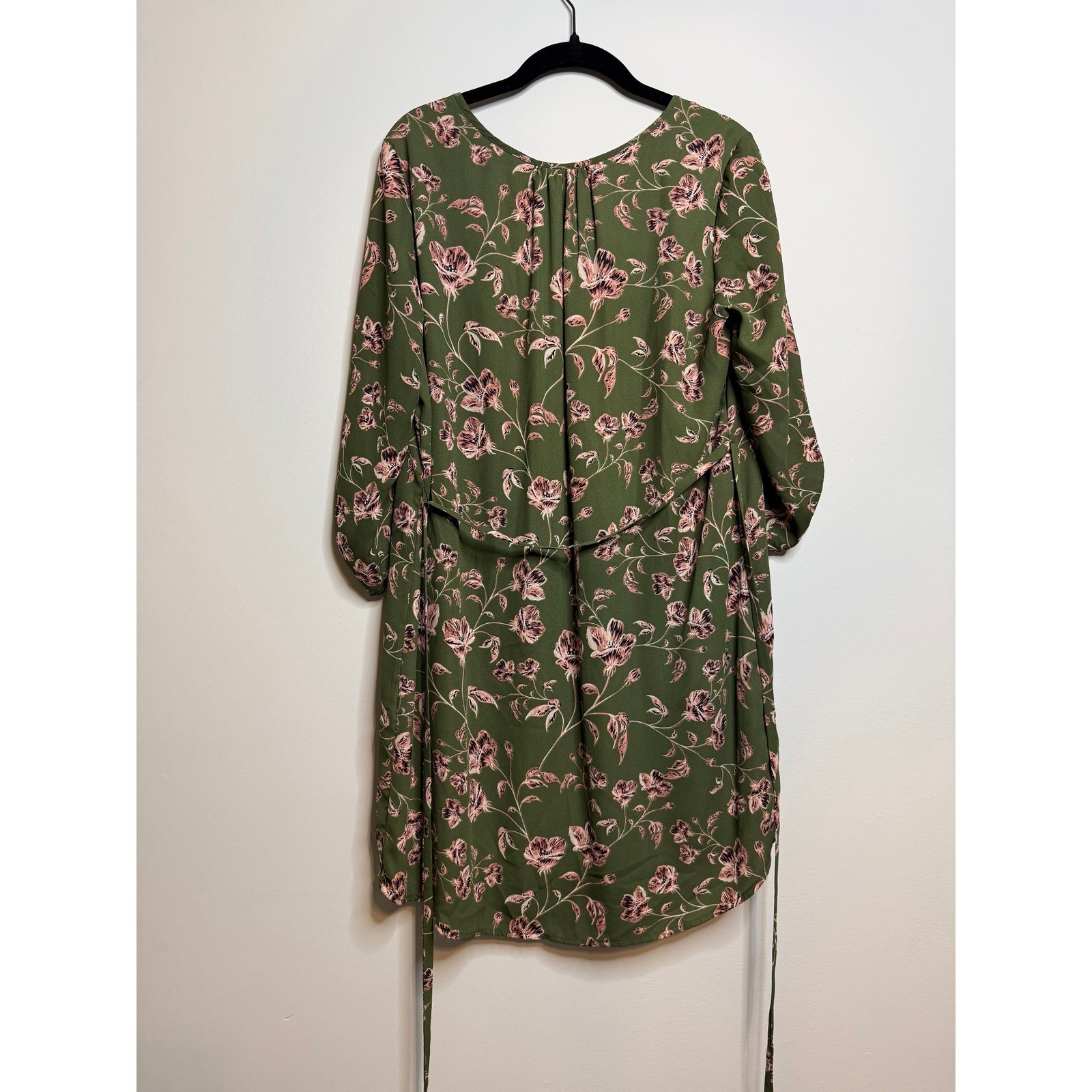 Verse Olive Green Pink Floral V-Neck Roll Tab Sleeve Shift Mini Dress Womens