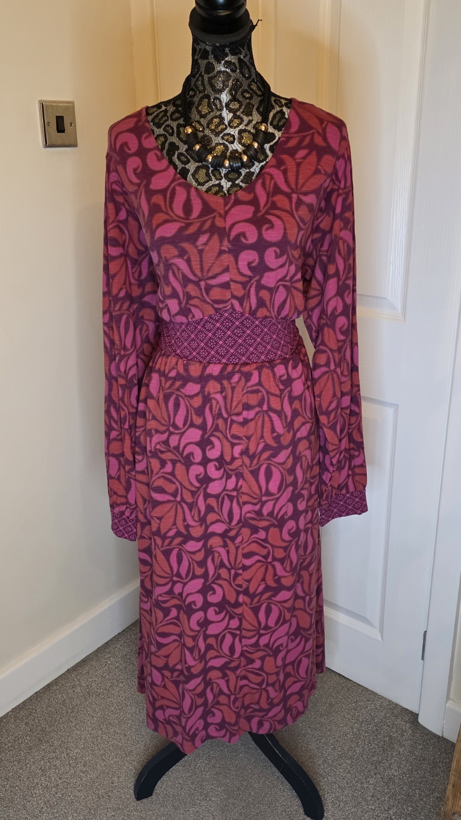 Brand New Ladies Burgs Magenta Pink Midaxi Dress Size UK 14