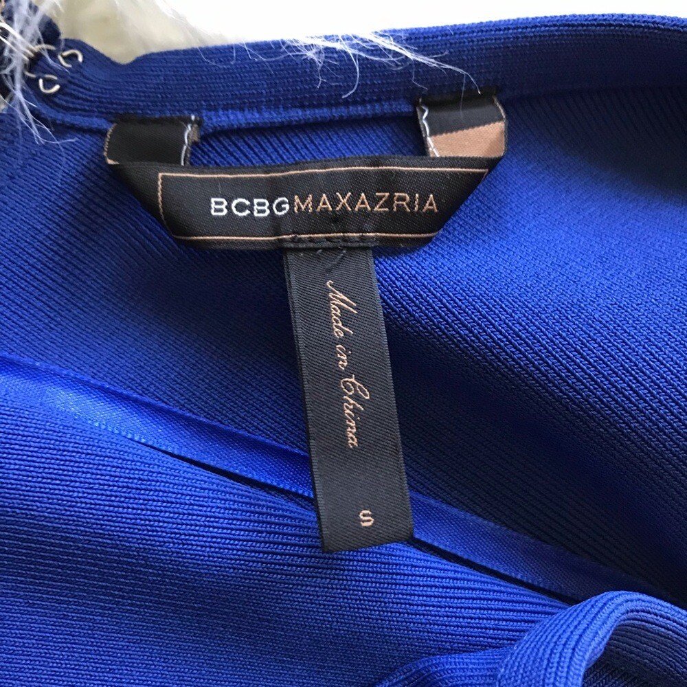BCBGMAXAZRIA PONTE ONE SHOULDER POWER LARKSPUR 👗