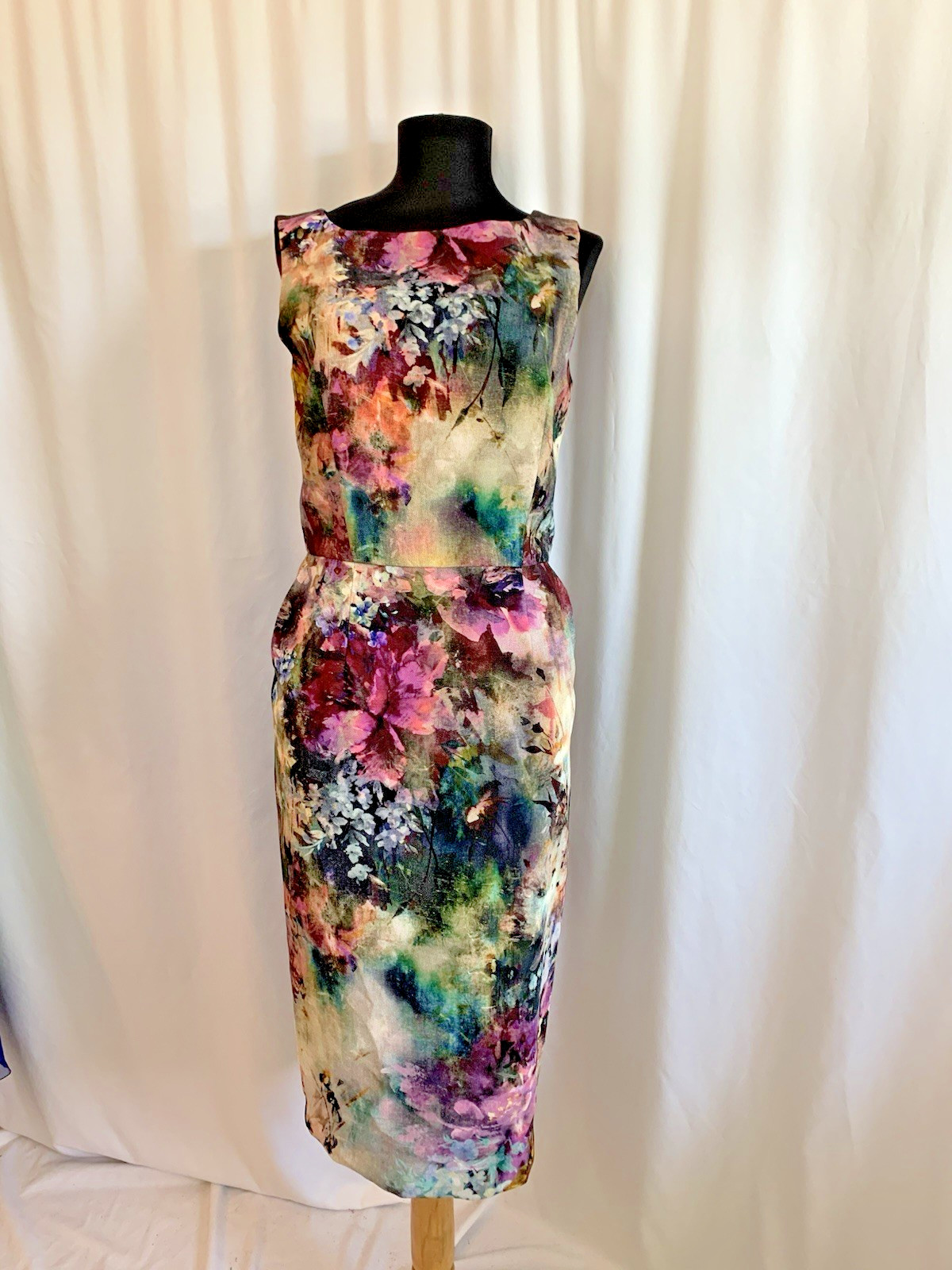 Single Los Angeles Fall Floral Sheath Dress – Size 4 Small