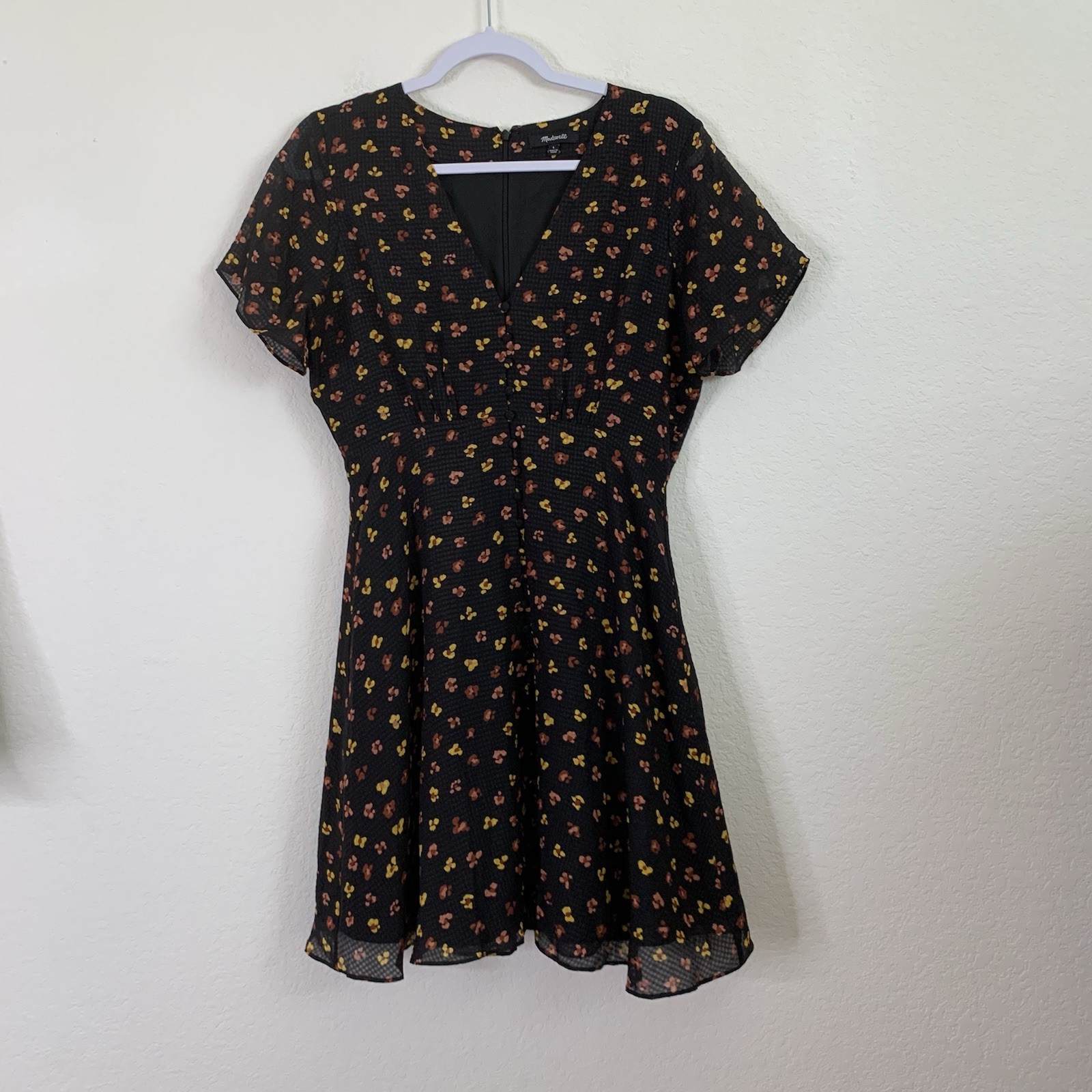 Madewell 100% Silk Button-Front Swing Dress in Feline Floral 6