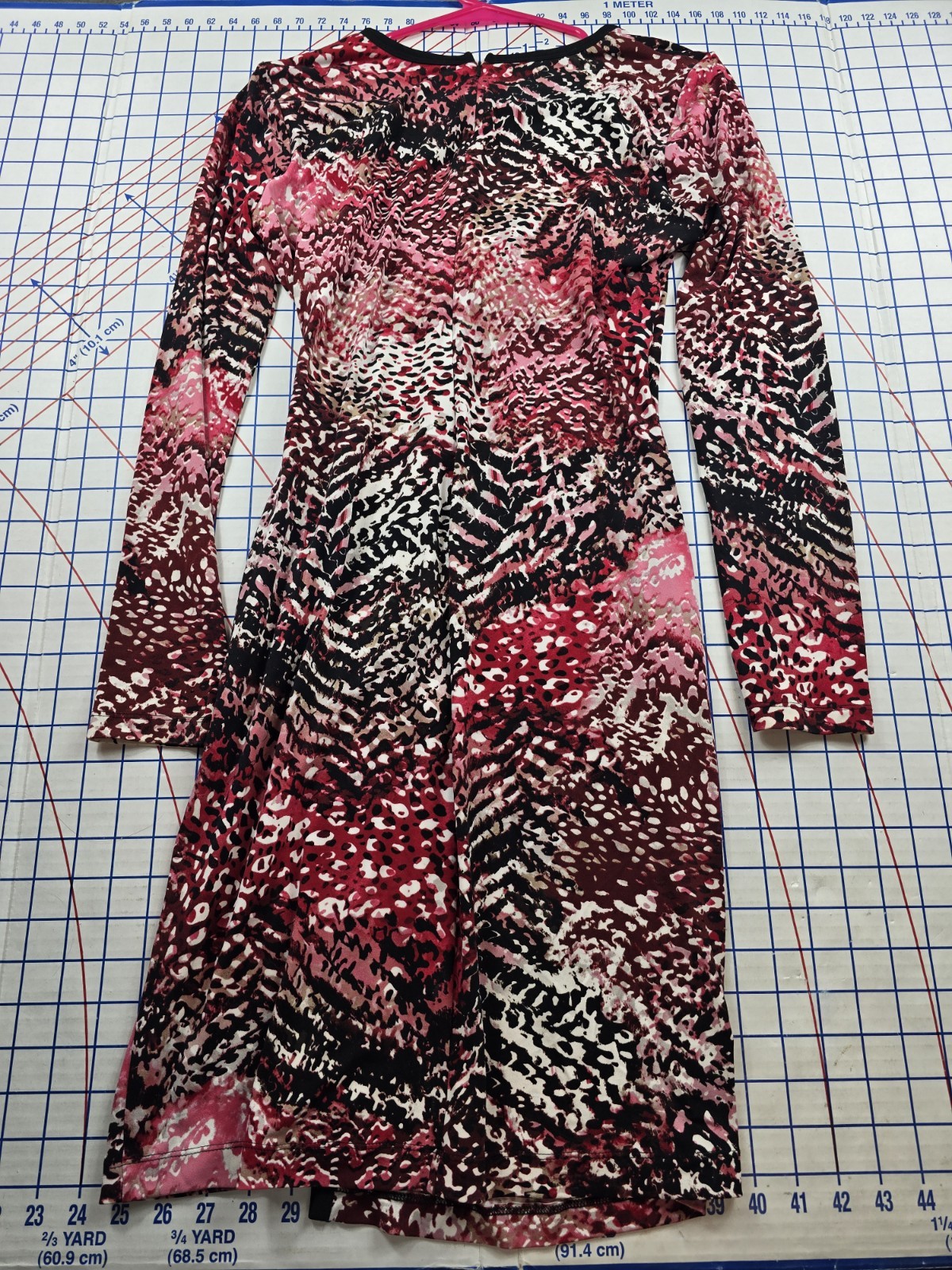 Calvin Klein Red Wrap Dress Size 6 V Neck Wrap Around Long Sleeve USED GOOD