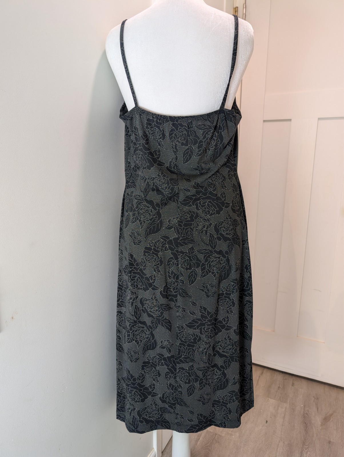 Mossimo Flower Rose Print Flowy Summer Dress Medium