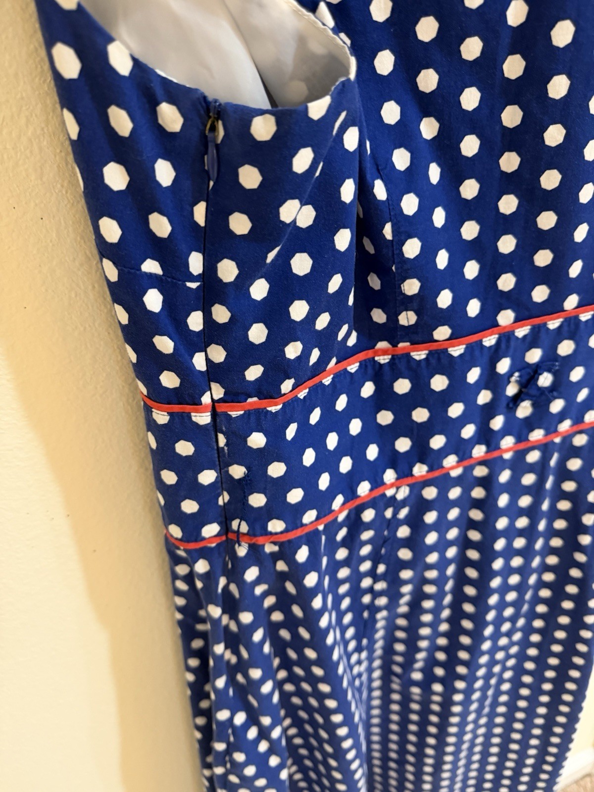 Robbie Bee Womens 6 Fit & Flare Polka Dot Scoop Neck Lined Zip Dress Knee