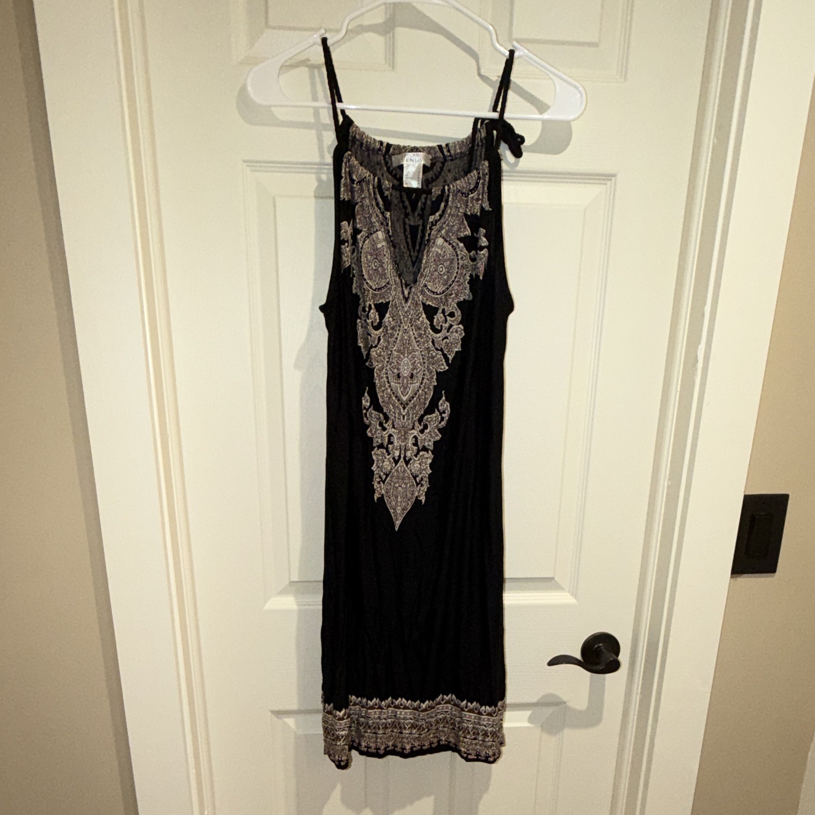 Ascana for VENUS Black Embroidered V-Neck Spaghetti Strap Shift Dress L