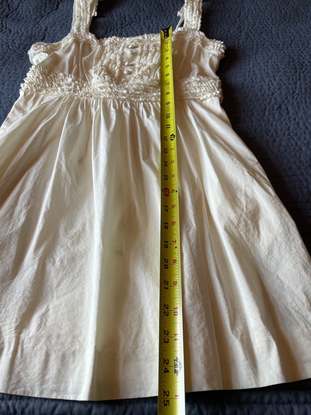 BCBGMAXAZRIA Bubble Hem Dress Size Ivory Ruffles XS