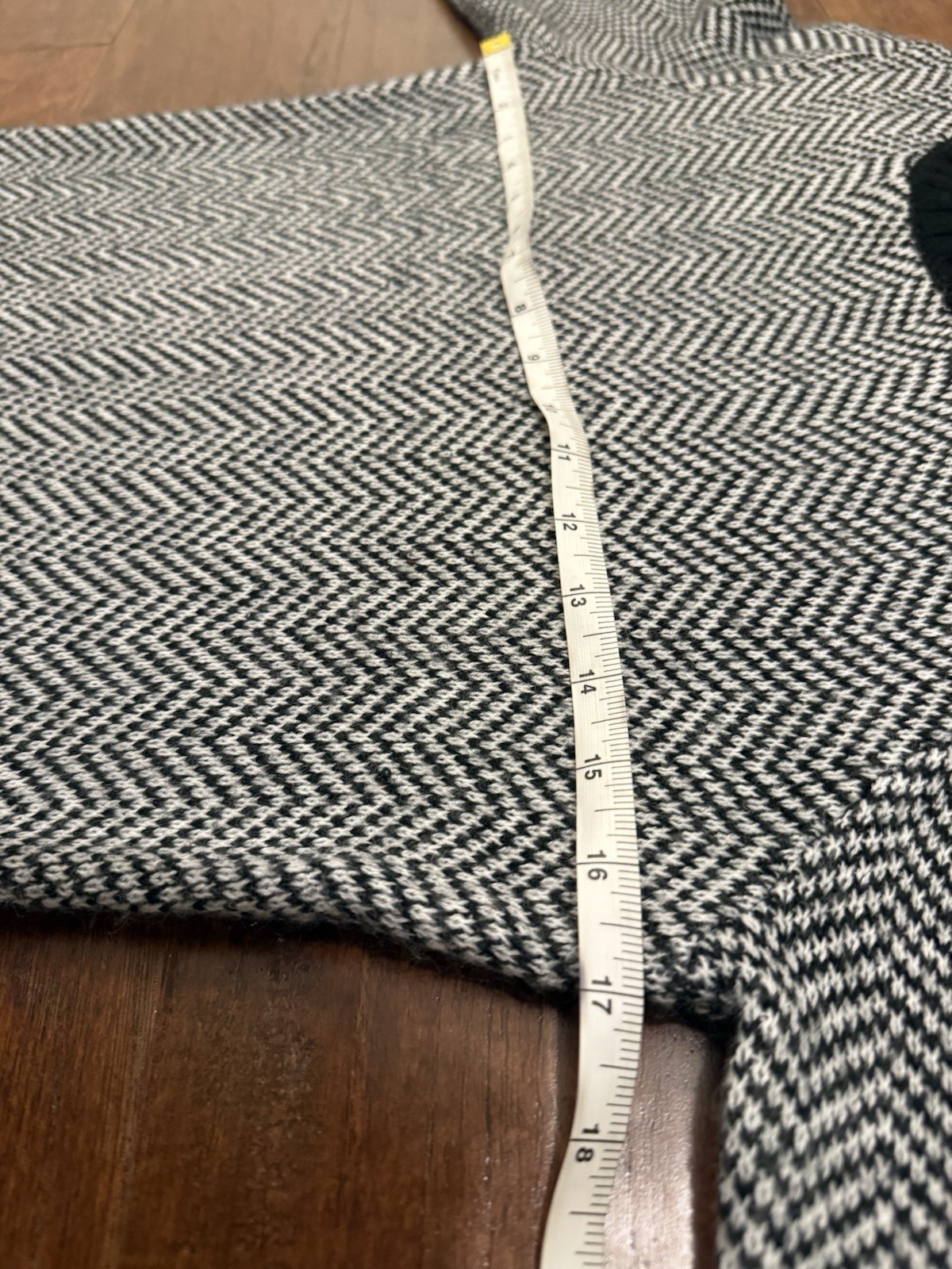 Soft Black White Chevron Knit Sweater Dress Cozy Stretch 3/4 Sleeve Size M