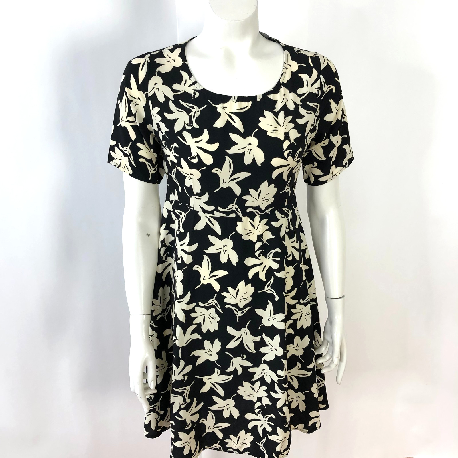 Everly Anthropologie Small A-Line Mini Dress All Over Print Floral Black Ivory