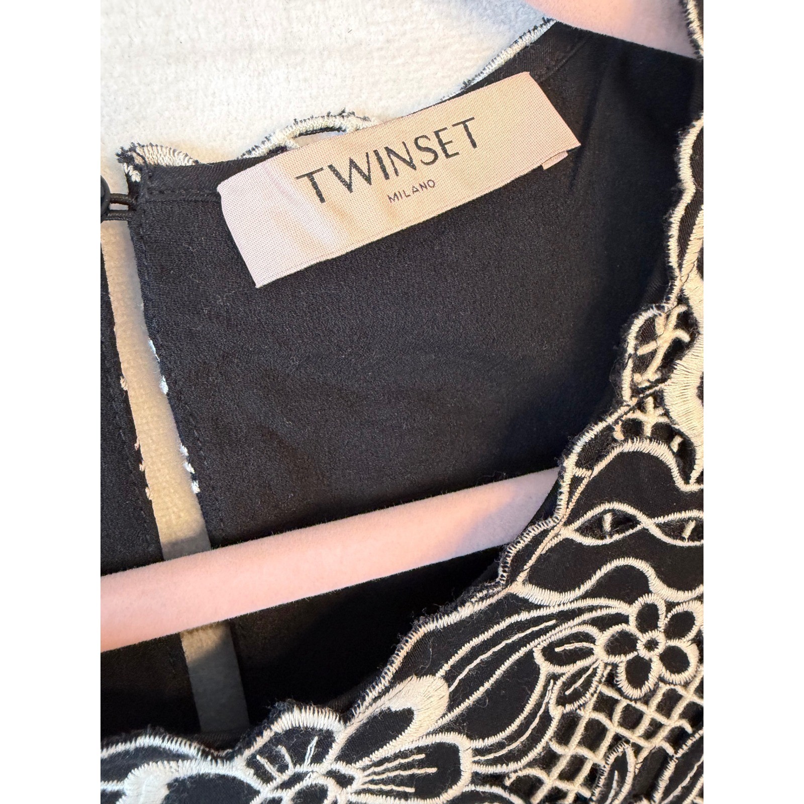 Twinset Milano Black Ivory Embroidered Lace Sheath Dress Short Sleeve Size 42