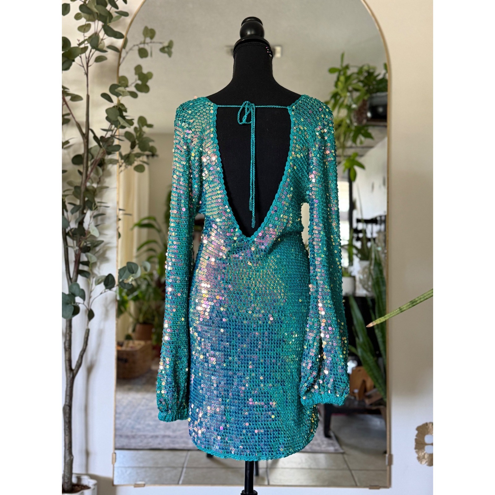 Retrofête Teal Sequin Crochet Mini Dress Open Back Iridescent Green M/L