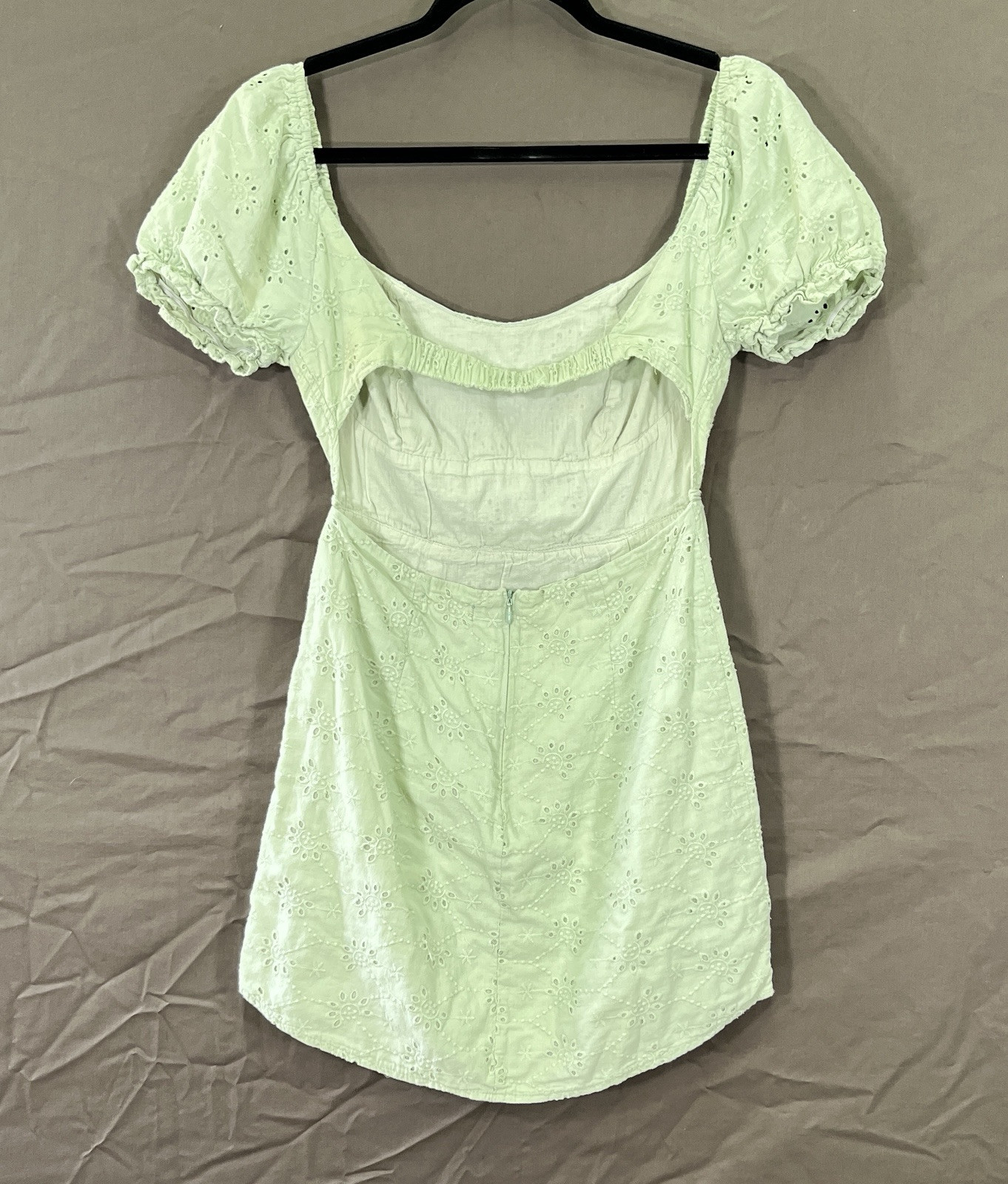 ALTAR’D STATE Mint EYELET On/Off Shoulder OPEN-BACK Hippie Peasant MINI DRESS M