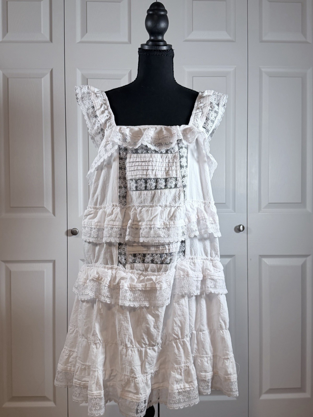 White Lace Ruffle Tiered A-Line Knee Dress Sleeveless Square Neck Open Back L