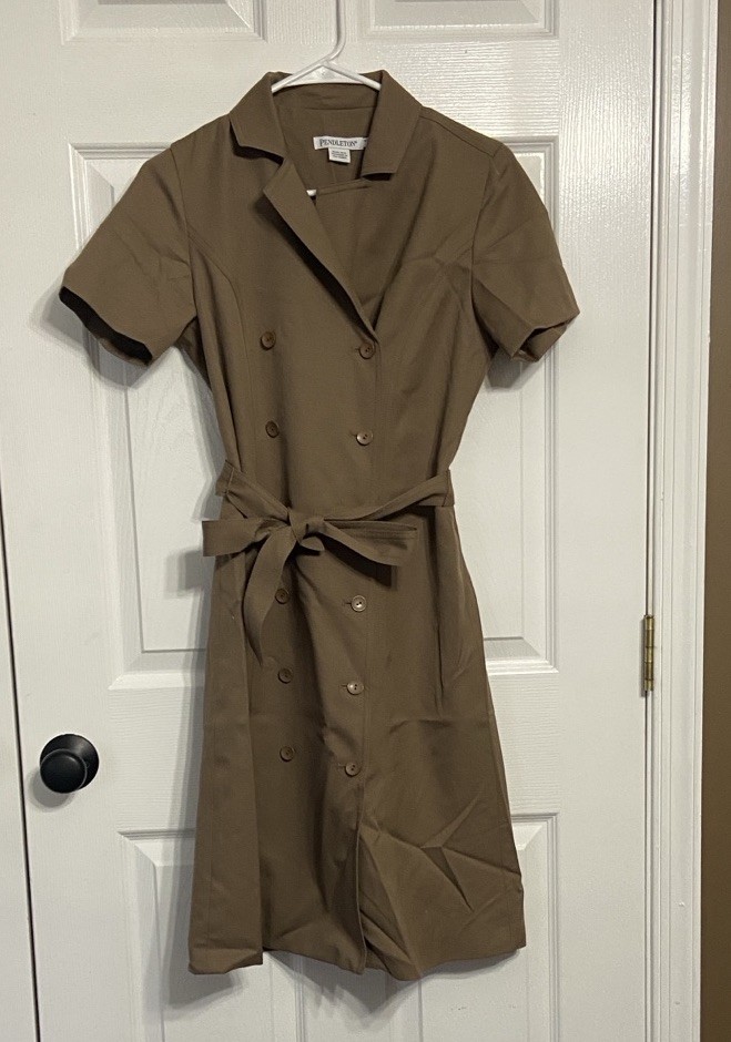 Pendleton 100% Virgin Wool Tan Belted Shirt Dress Trench Style Womens