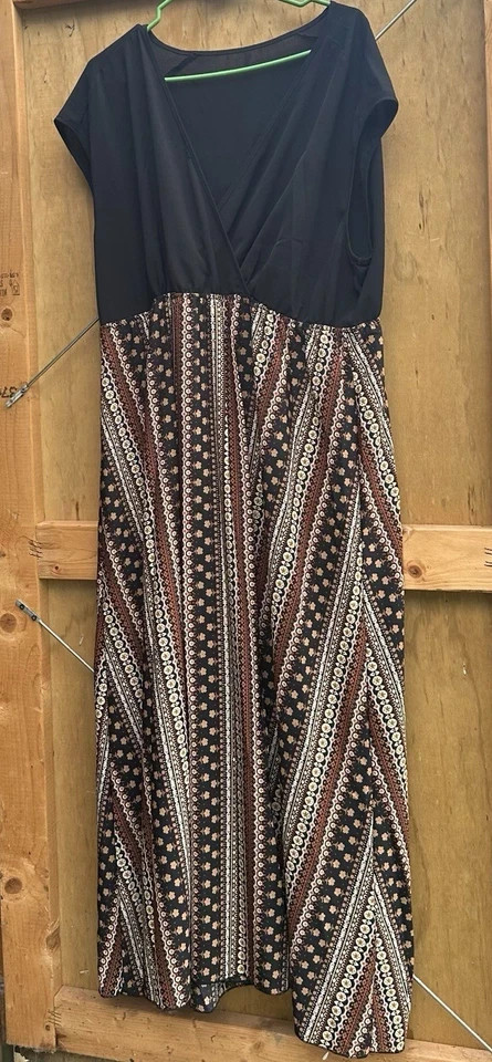 381–Women’s 2XL Maxi Dress Black/Brown/White Geometric Cap Sleeve Scoop Neck
