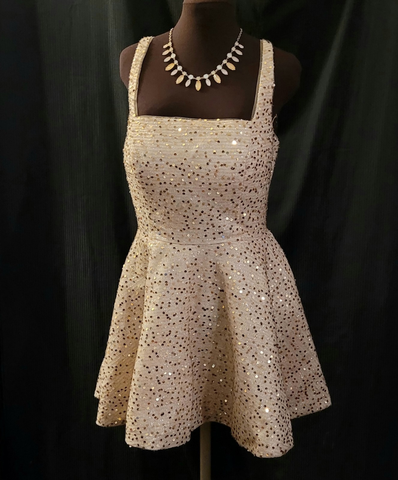NWT Sz 16 Sequin Cocktail Dress in Champagne