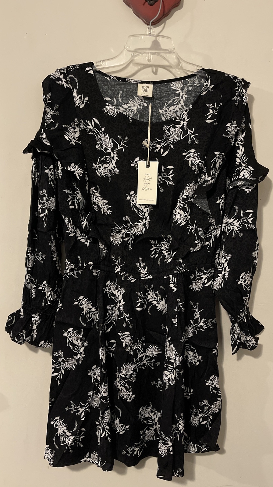 Good Hart Womens Small Black Floral Knee-Length Rayon Ruffled Dress NWT! A1381