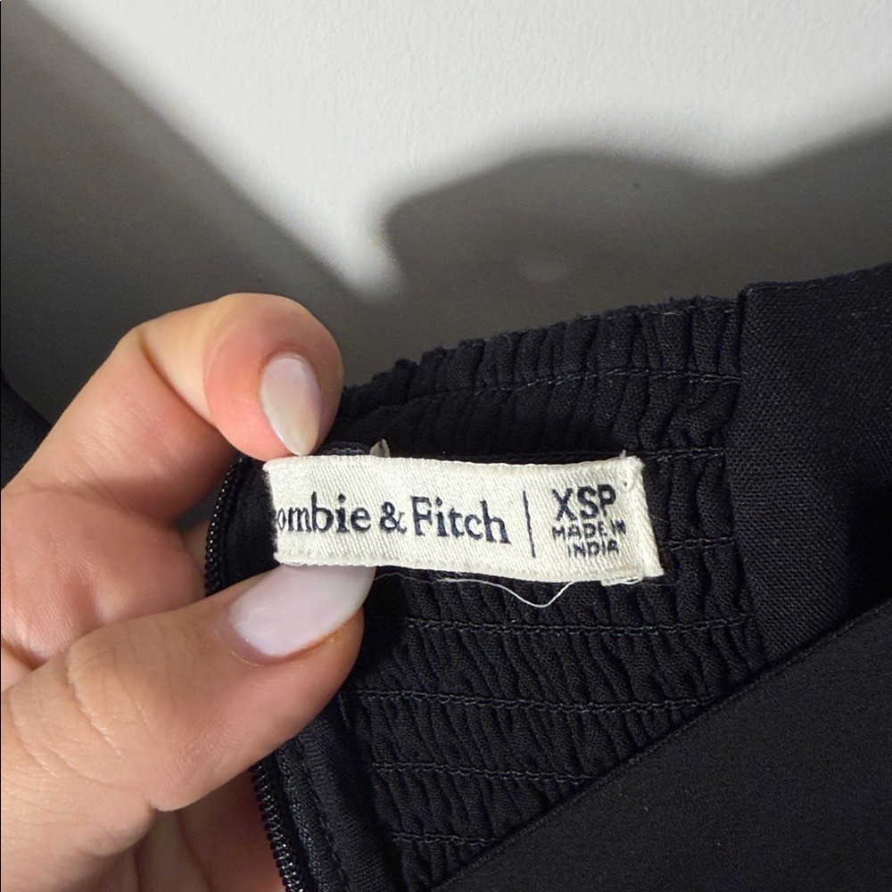 Abercrombie and Fitch Black Long Sleeve cinched top dress size XSP