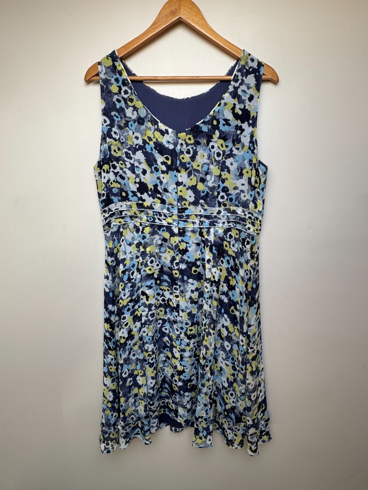 Monsoon summer dress 16. Blue, white and yellow pattern. Lined