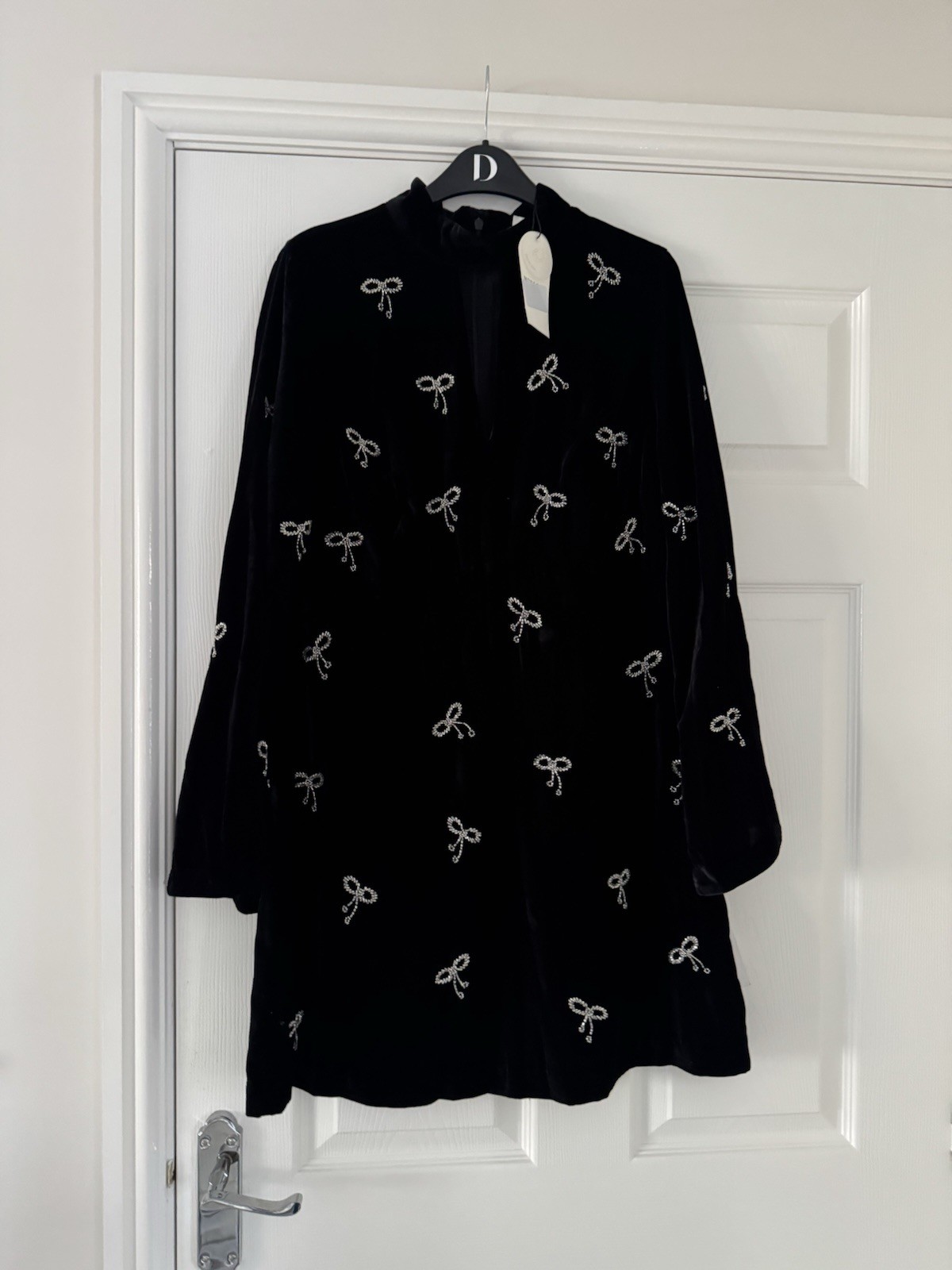 New with Tags Monsoon Black Velvet Feel Sequinned Bow Dress UK 14 RRP £125