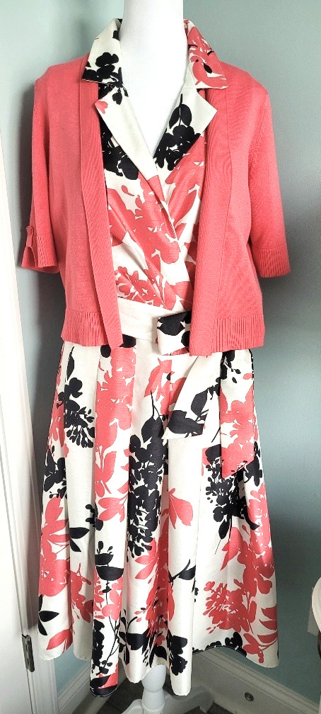 Jessica Howard 2 Pc Dress & Shrug Coral Cream Black Shotted Silk look Size 10