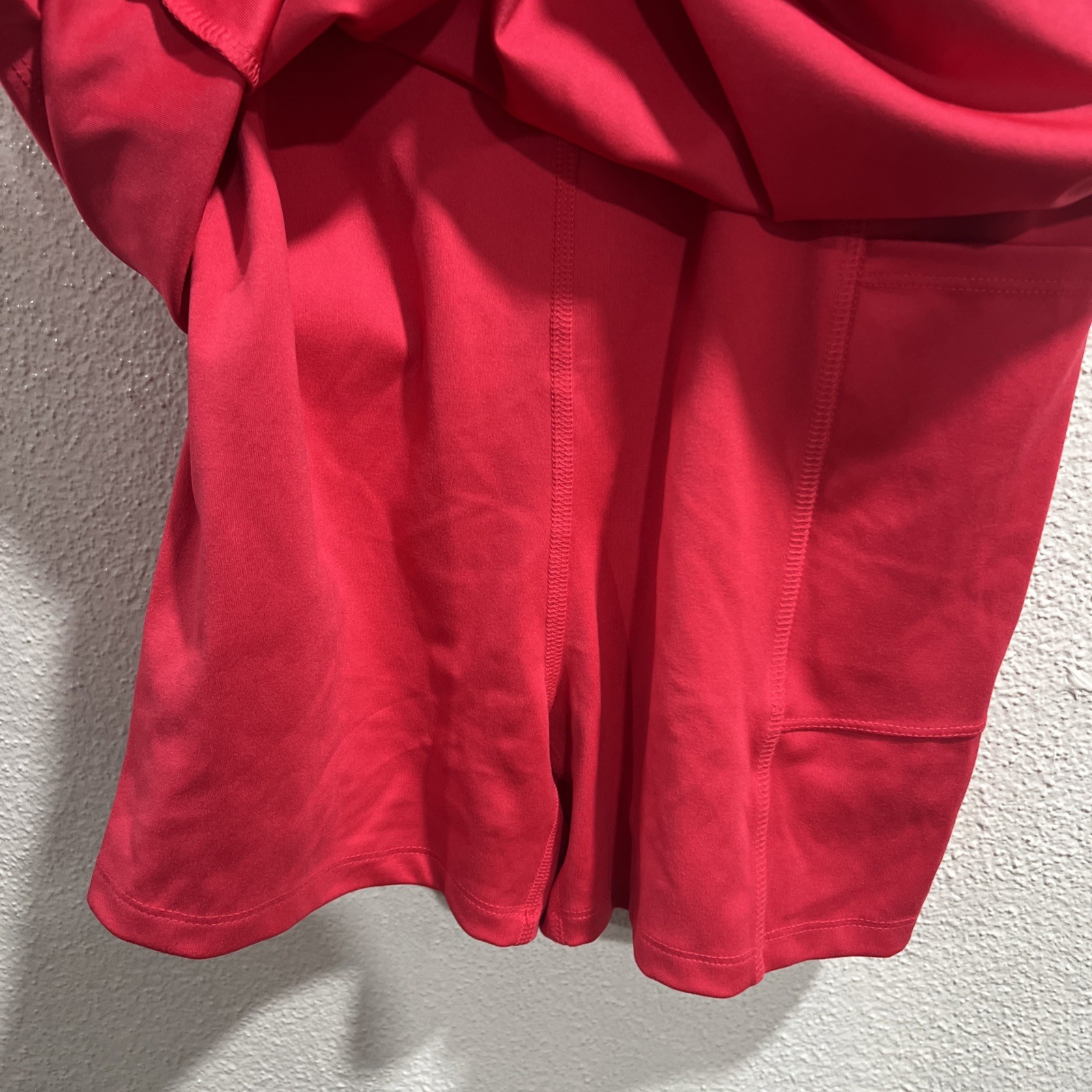 GapFit Active Dress Size Medium Red Bra Hidden Biker Shorts Pocket