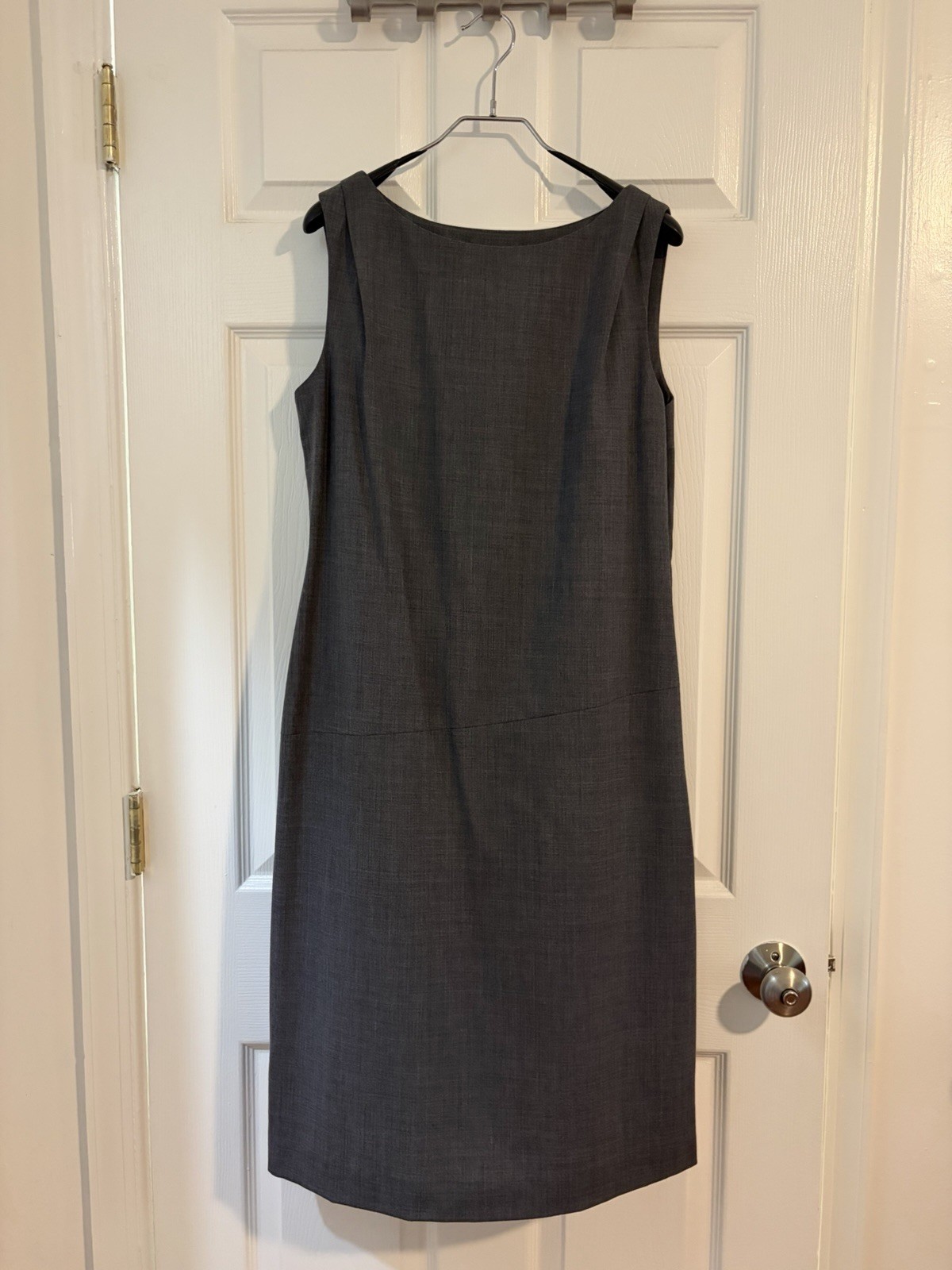 Dana Buchman Women’s Sleeveless Grey Wool Dress Size 6