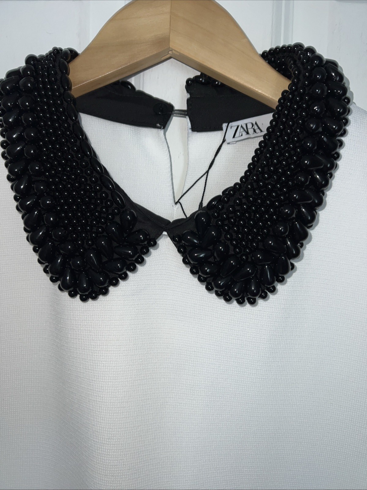 ZARA DRESS Short Dress with Contrast Beads of various sizes Collar LARGE