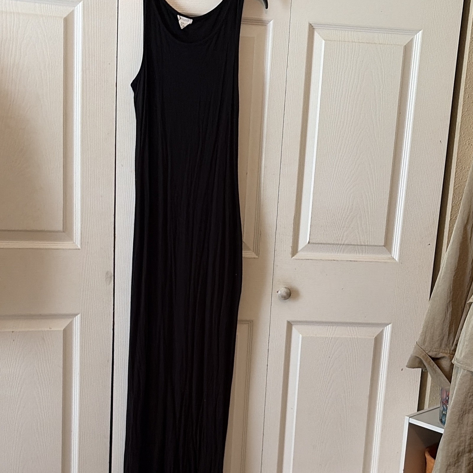 Yelete Black Solid Jersey Pleated Maxi Dress Scoop Neck Sleeveless Stretch S