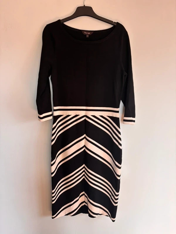 Women’s Phase Eight Chevron Knit Black And White Dress – Size 12