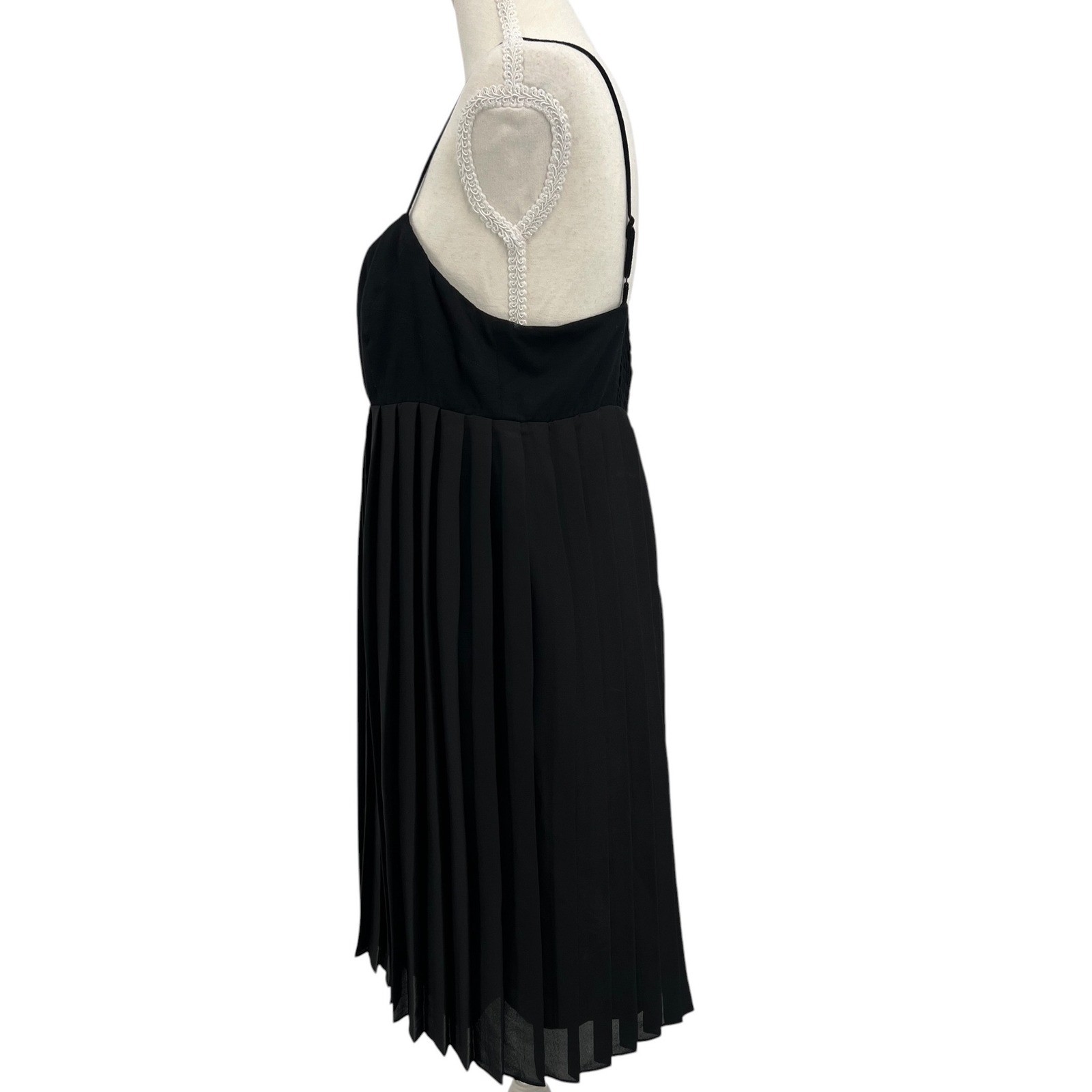 BCBGeneration Babydoll Dress M Black Pleated Empire Waist Chic Party Cocktail