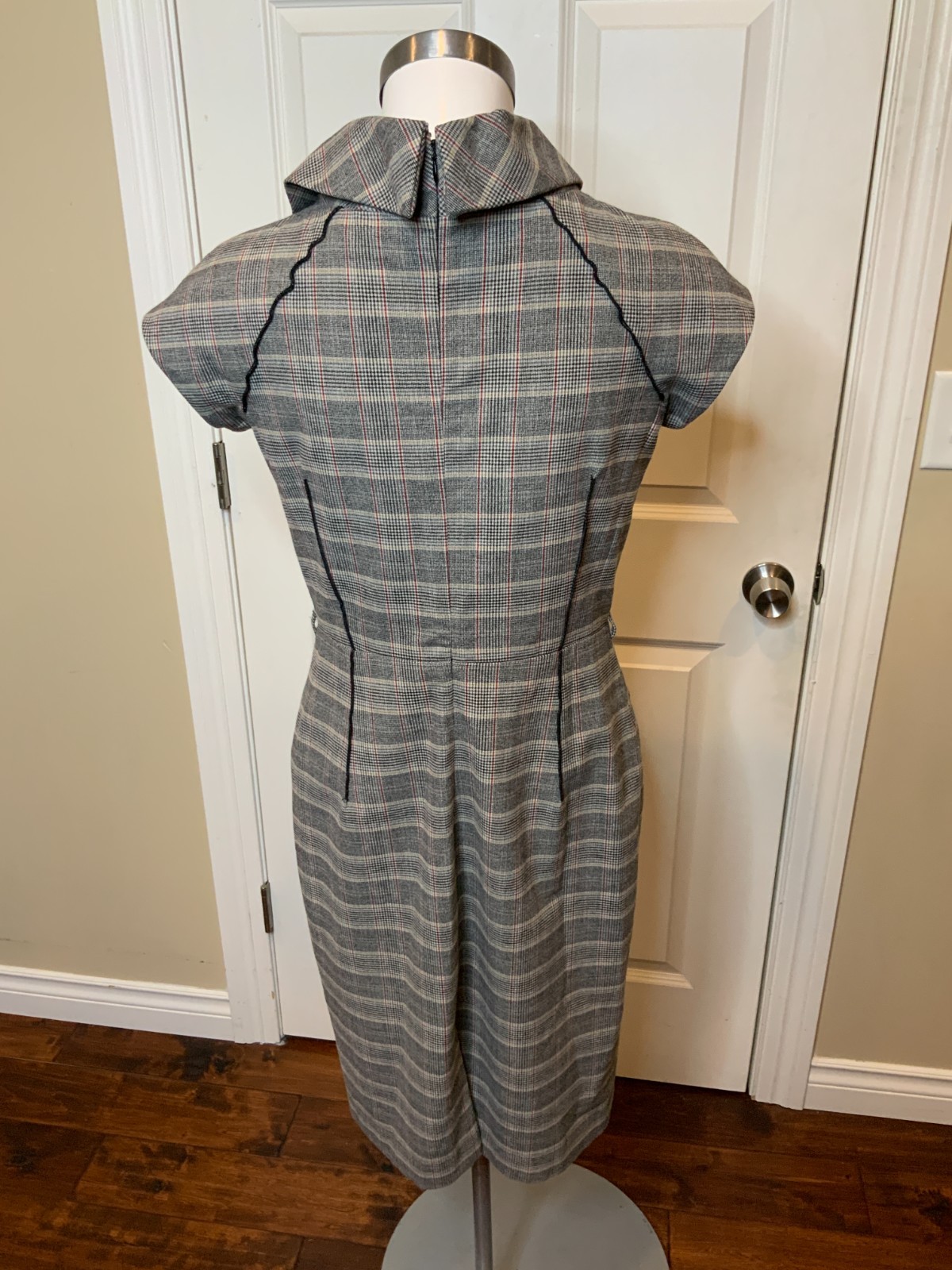 Purification Garcia Gray Houndstooth Check Bow Neck Shift Dress, Size 8 | 40