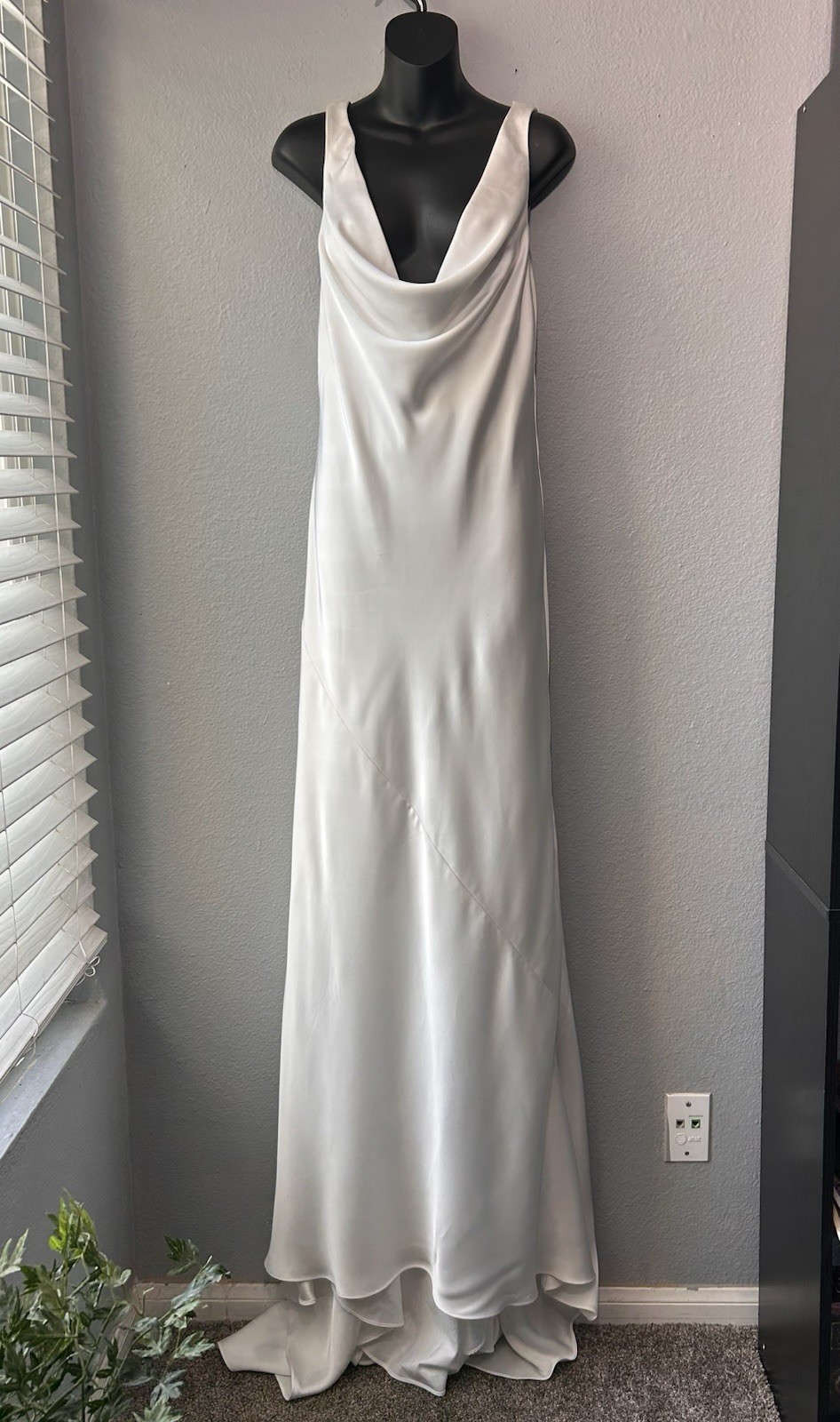NEW NOEL & JEAN Katie May Muse Gown Ivory XL Satin Open Back Bridal *See Pics
