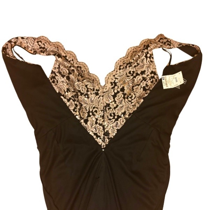 Black & White Gold Sequined Lace Stretch Sleeveless Bodycon Sheath Dress (8)