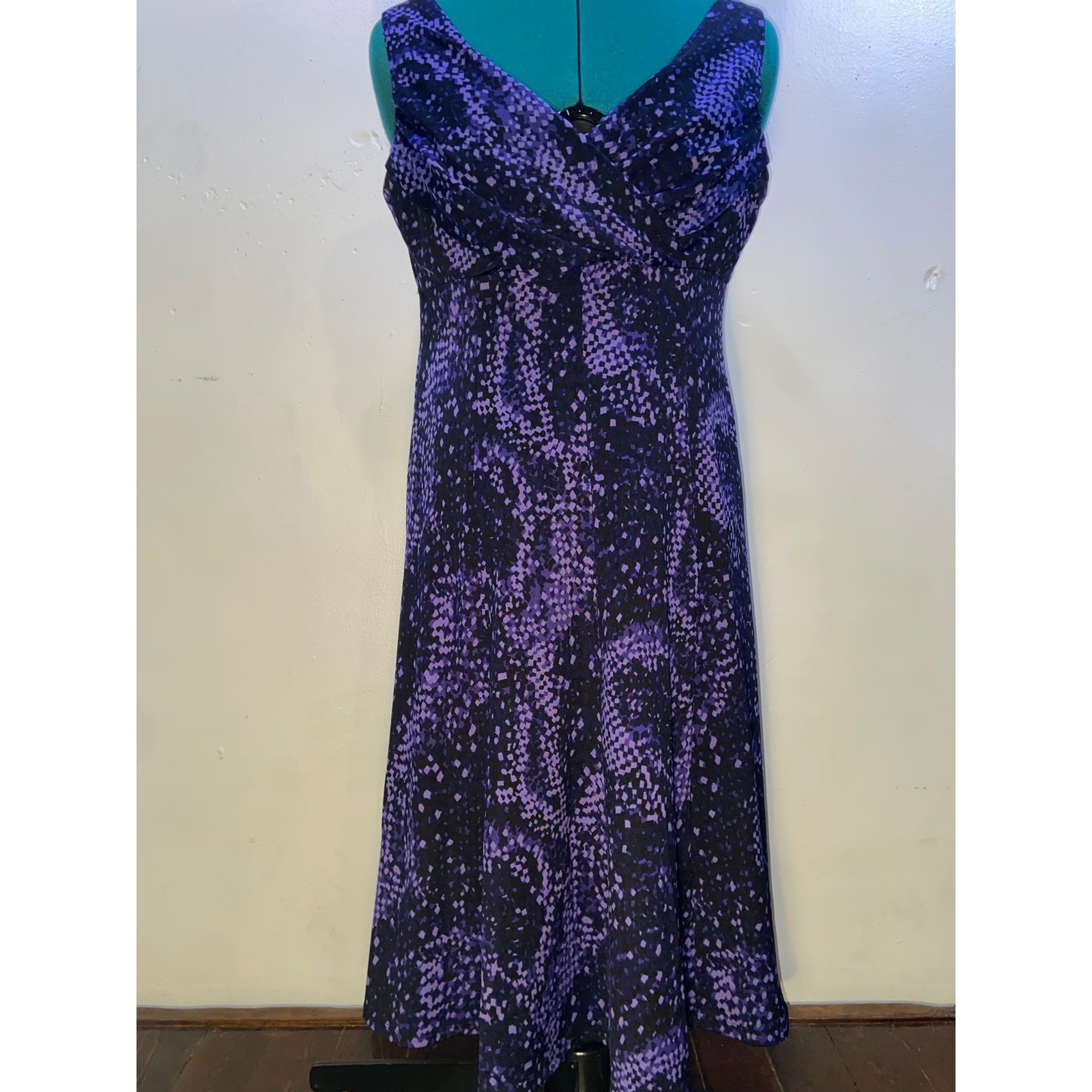 Jones Wear Purple Black Snakeskin Pixel Print V-Neck Midi A-Line Dress Formal 8